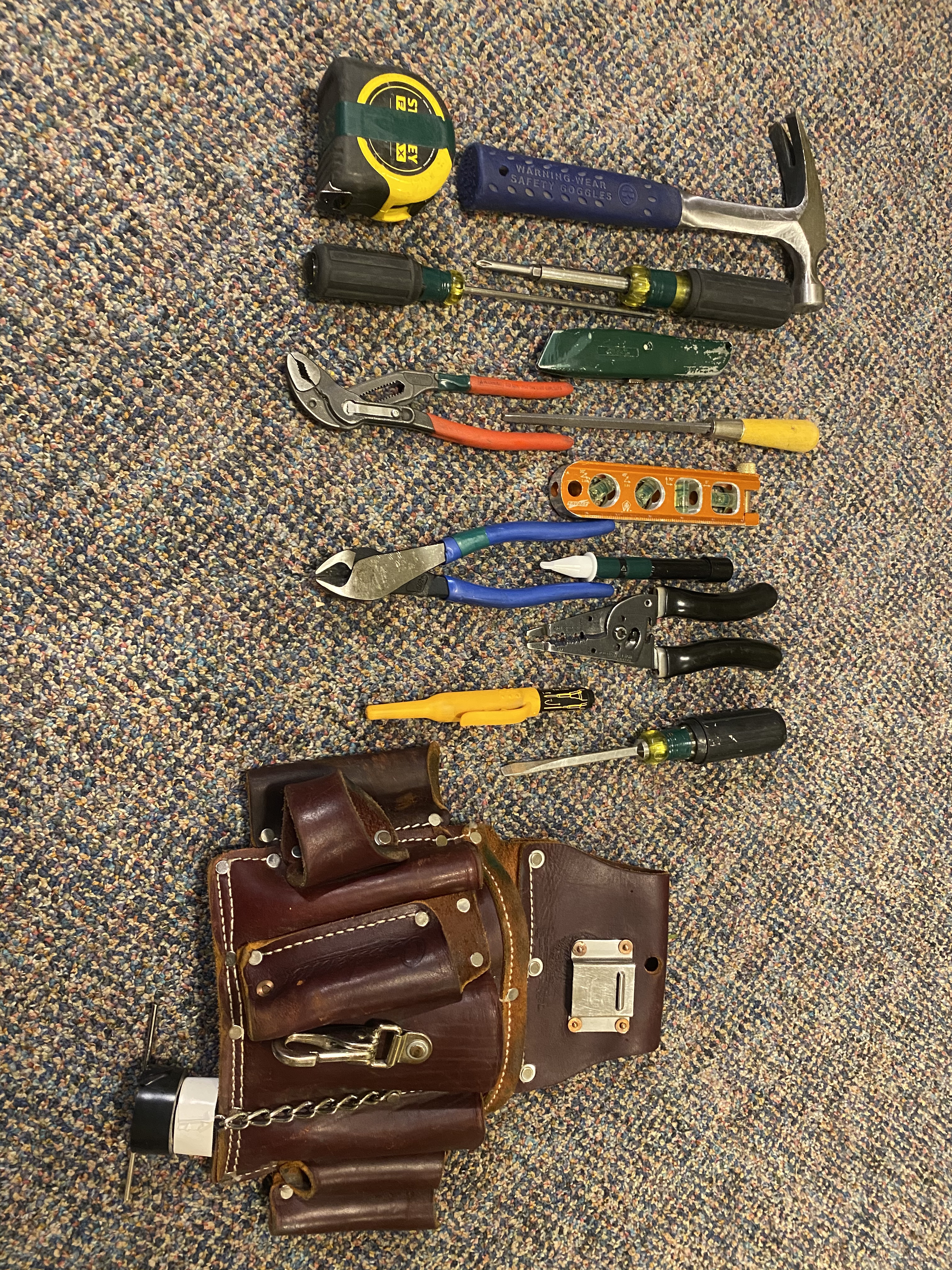 Occidental Leather Electrician's Tool Pouch - 15 Pockets & Tool Holders - Made in USA customer photo 2