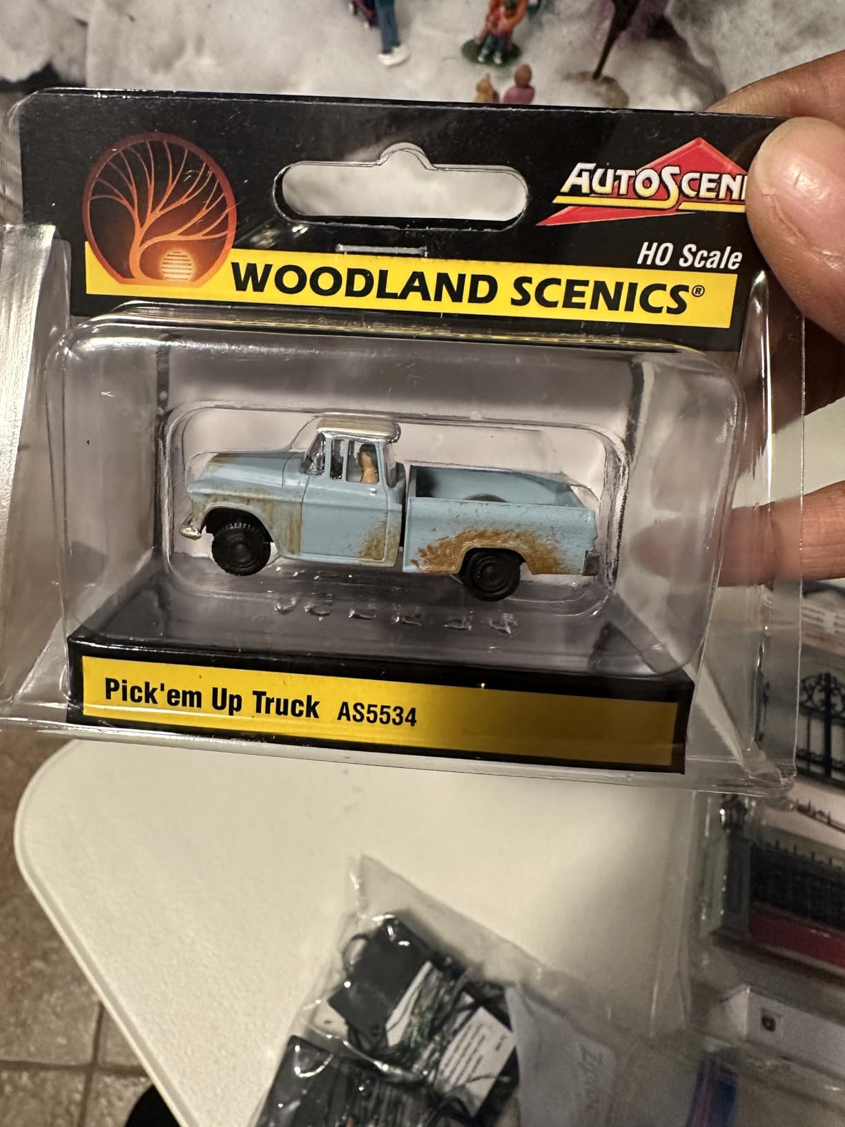Pickem Up Truck HO Scale Woodland Scenics customer photo 1