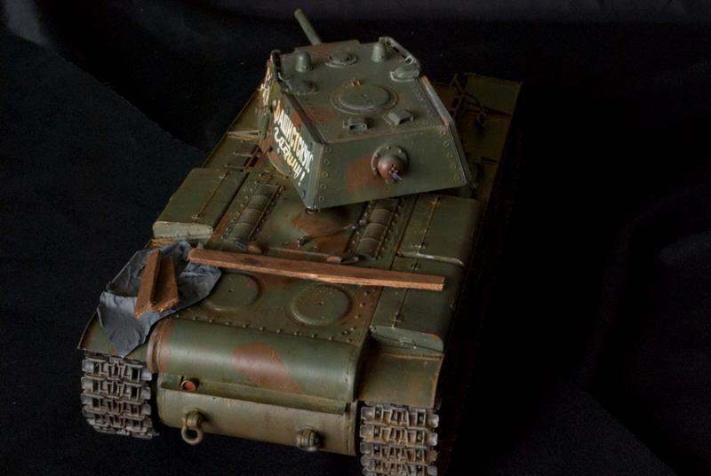Trumpeter 1/35 Soviet KV1's Ehkranami Tank customer photo 1