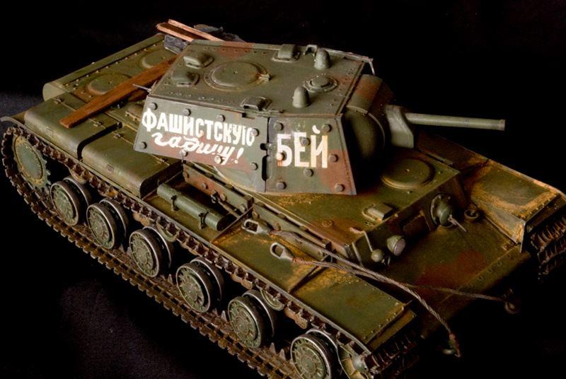 Trumpeter 1/35 Soviet KV1's Ehkranami Tank customer photo 2