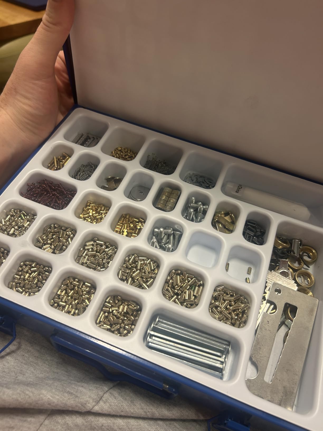Schlage, Color 40-132 Retail Keying Kit with Seal-Tight Metal Box customer photo 1