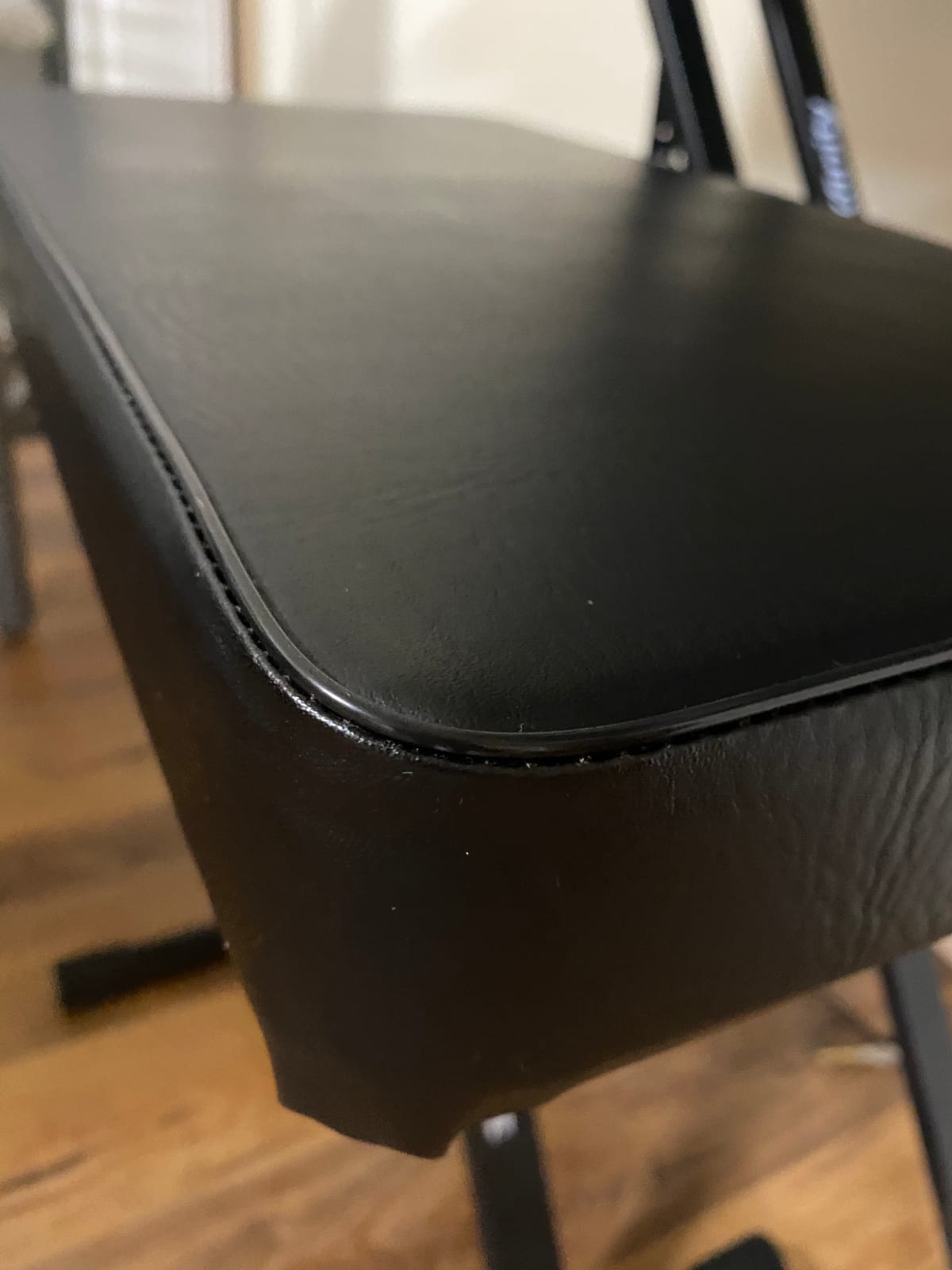 OnStage KT7800+ Deluxe X-Style Keyboard Bench (Portable, Folding, Seating for Keyboards, Synths, Organs, Digital Pianos, Height Adjustable, Padded, Cushioned, Metal Base, Nonslip Rubber Feet, Black) customer photo 2
