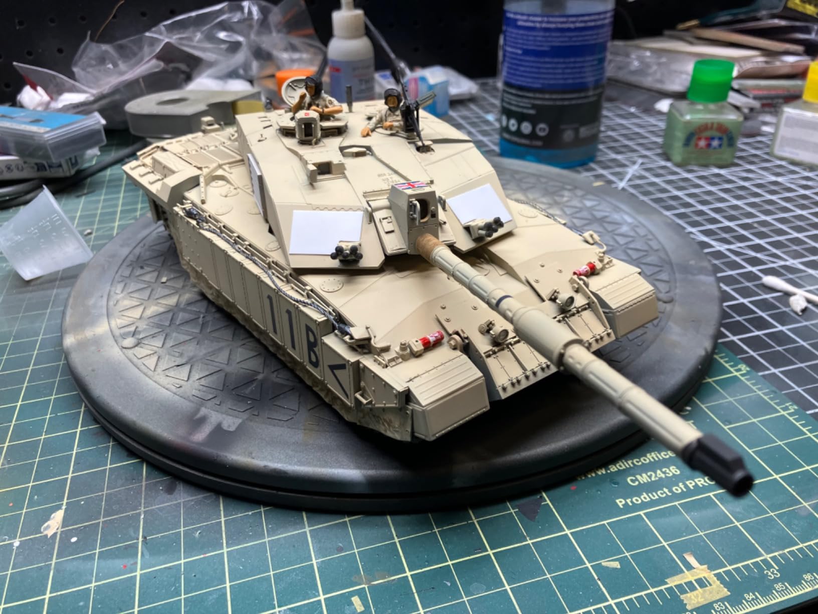 35274 1/35 Brit Challenger 2 customer photo 2