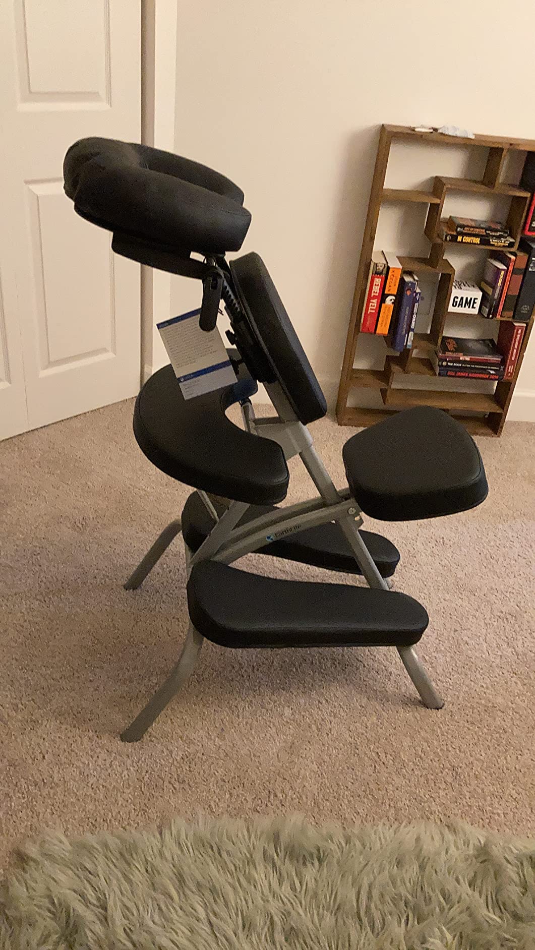 EARTHLITE Portable Massage Chair Package VORTEX - Portable, Compact, Strong and Lightweight incl. Carry Case, Sternum Pad & Strap (15lbs) customer photo 2