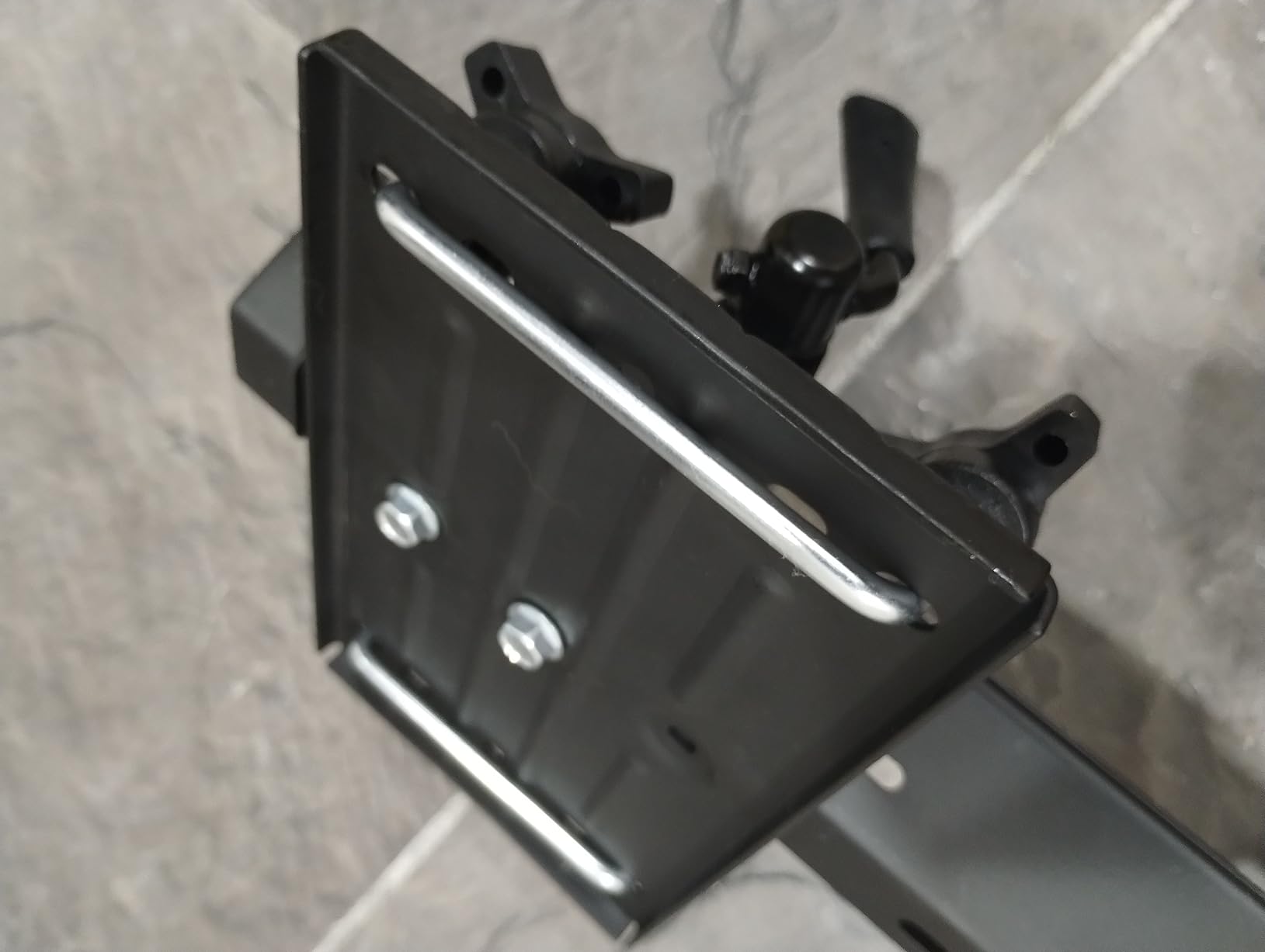 Swagman Standard Fork Mount Roof Bike Rack - Rooftop Bike Carrier for 9mm Quick Release Bikes customer photo 2