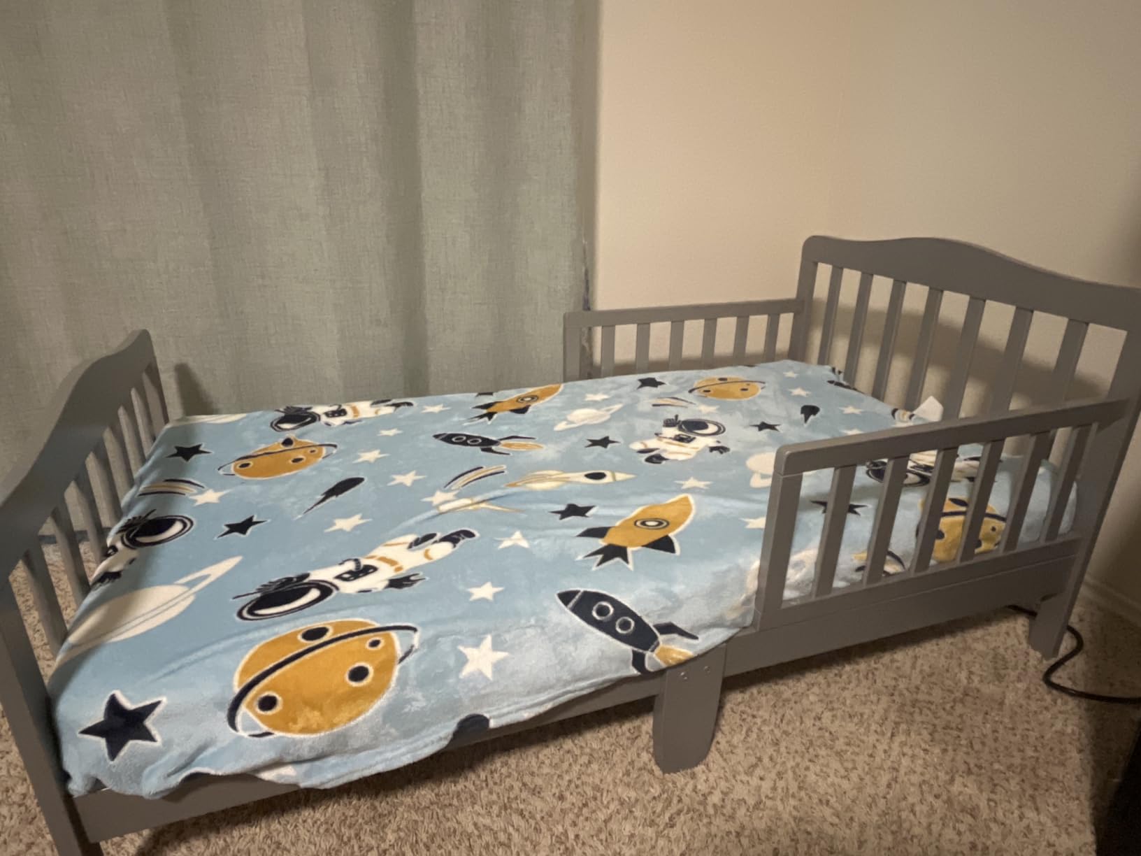 Dream On Me Classic Design Toddler Bed, GREENGUARD Gold, White customer photo 1