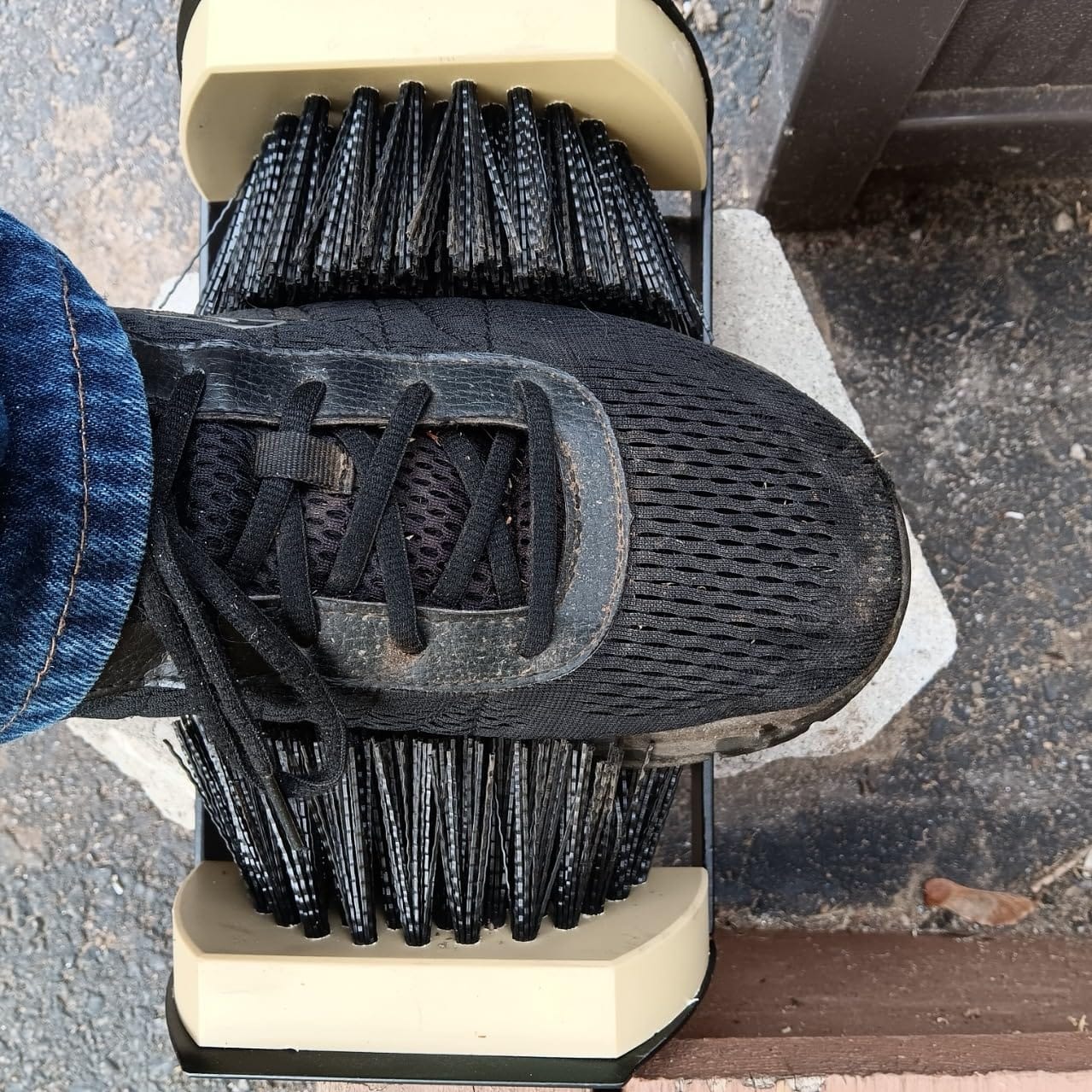 JobSite The Original Boot Scrubber - All Weather Industrial Shoe Cleaner & Scraper Brush customer photo 2