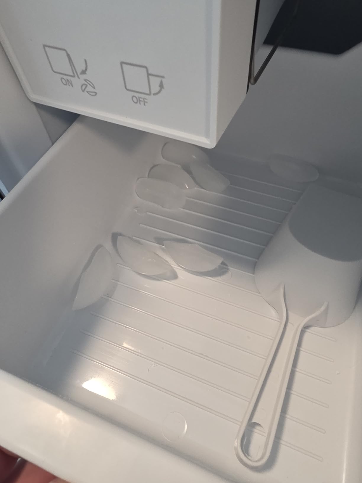 Whynter Built-In Stainless Steel Ice Maker, Undercounter, UIM-155 | Makes up to 12 lbs of Crescent Ice in 24 Hours and Stores 6 lbs, No Drain Required, Auto Shut Off and One Button Operation customer photo 1