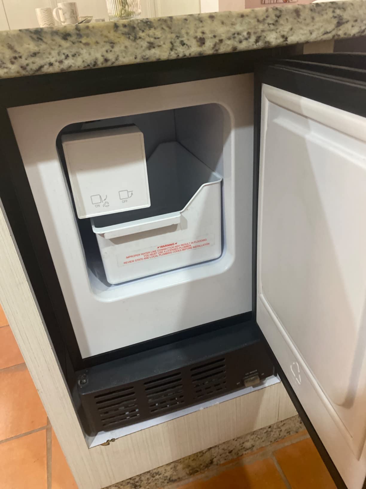 Whynter Built-In Stainless Steel Ice Maker, Undercounter, UIM-155 | Makes up to 12 lbs of Crescent Ice in 24 Hours and Stores 6 lbs, No Drain Required, Auto Shut Off and One Button Operation customer photo 2