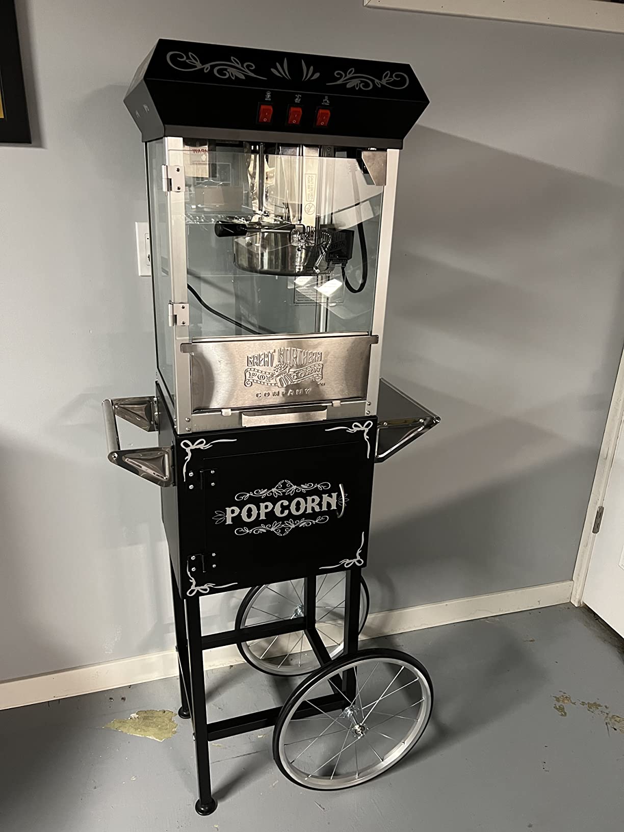 Foundation Popcorn Maker Machine with Cart - 8oz Stainless Steel Kettle Makes up to 48 Cups - Movie Theater Style Vintage Popcorn Machine Cart on Wheels by Great Northern Popcorn (Black) customer photo 1