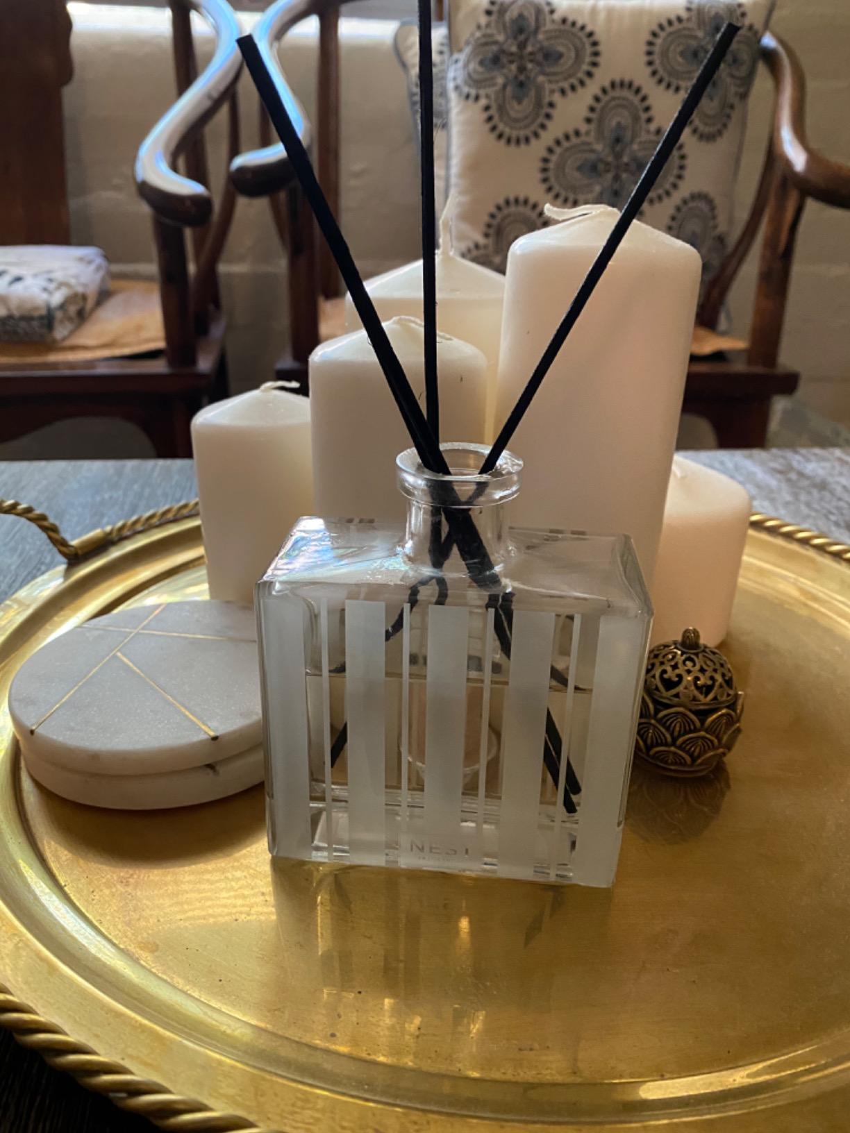 NEST New York Reed Diffuser, Moroccan Amber - 5.9 fl oz - Fragrance for Up to 90 Days - Reusable, Refillable Glass Holder - Includes 8 All-Natural Reed Sticks - Flame Free customer photo 1