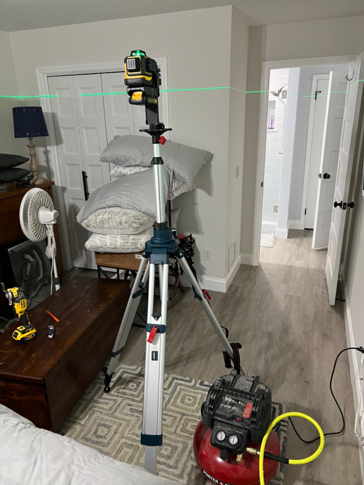BOSCH BT300 Heavy-Duty Aluminum Elevator Tripod customer photo 2