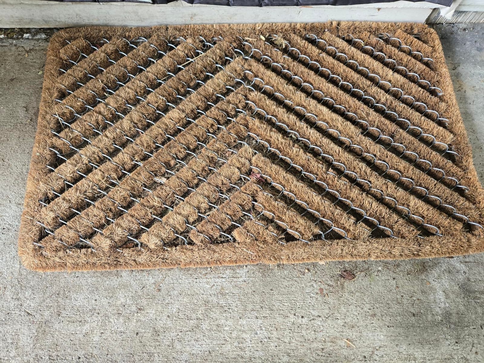 Rubber-Cal Herringbone Outdoor Scraper Door Mat, 18 by 30-Inch customer photo 1