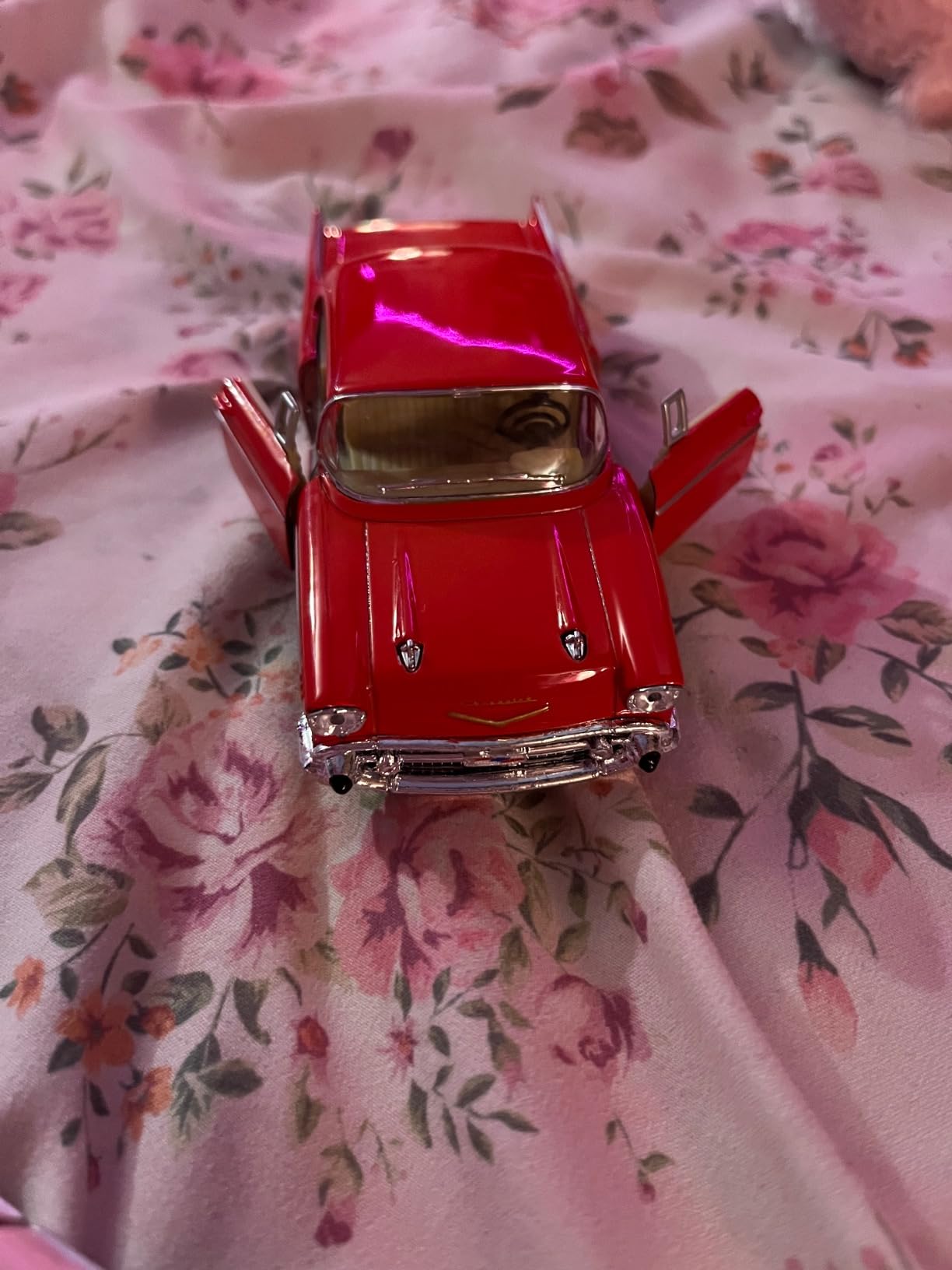 KiNSMART 1957 Chevy Bel Air Coupe 1:40 Scale 5