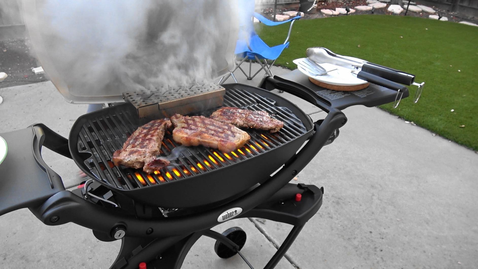 Weber Premium Universal Stainless Steel Smoker Box - Infuse Meats, Veggies & More with Smoky Flavor, Easy-Fill Design, Fits Most Grill Sizes customer photo 1