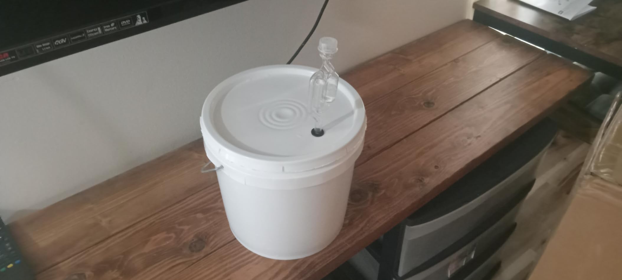 Fastrack 2 Gallon Fermenting Bucket with Lid | White | Food Grade Plastic Container with Handle | BPA-Free for Beer, Wine, Beverages & Food Storage customer photo 1