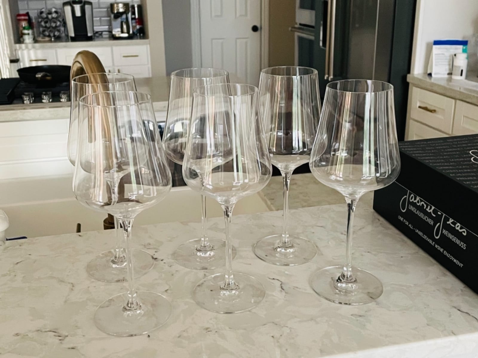 Gabriel-Glas StandArt Crystal Wine Glasses, Set of 2 with Gift Box - Premium, Universal Wine Glass for Red and White Wine - Dishwasher Safe, Lead-Free, 16 oz. customer photo 1