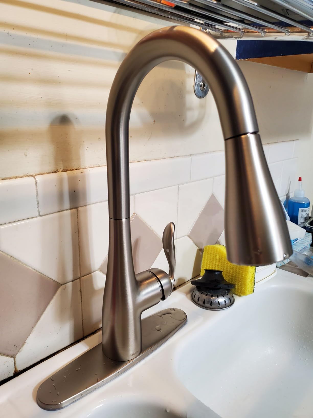 Moen Arbor Spot Resist Stainless One-Handle Pulldown Kitchen Faucet with Sprayer and Reflex Docking System, Featuring Power Boost for a Faster Clean, 7594SRS customer photo 1