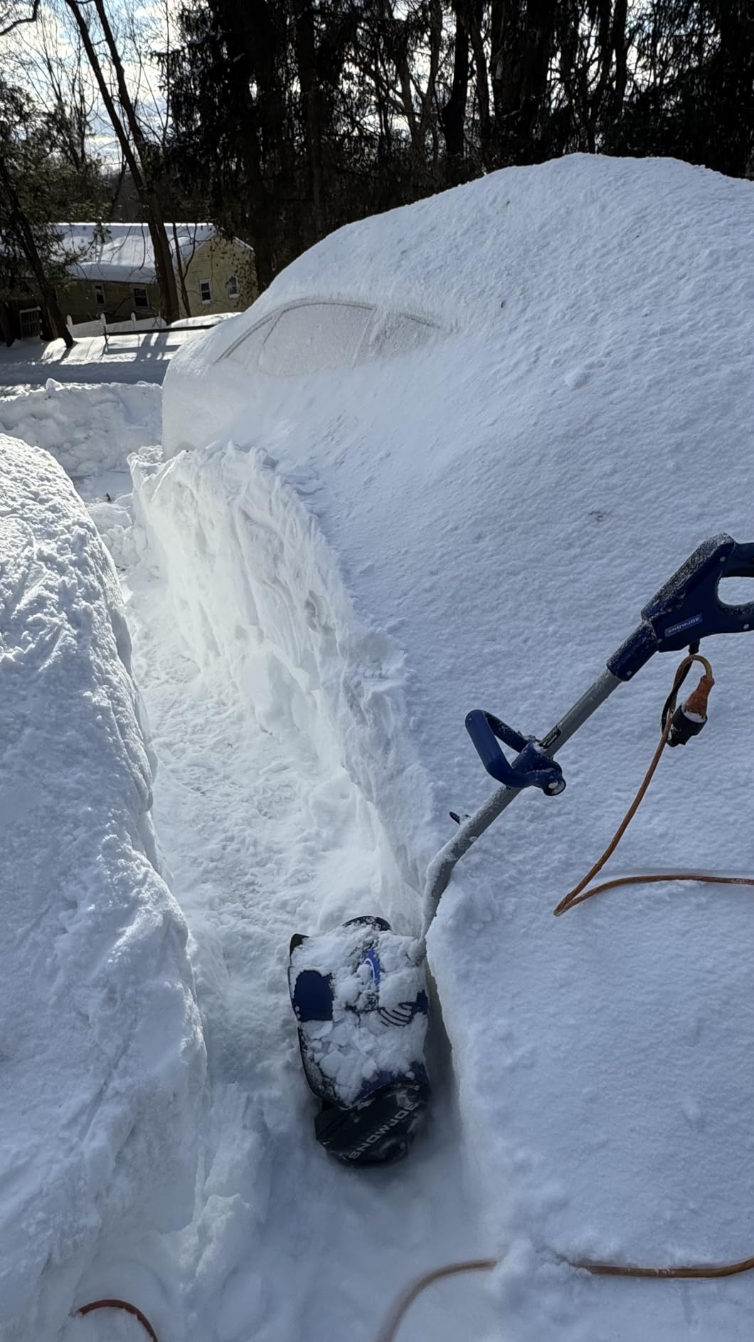 Snow Joe 324E Electric Snow Shovel, 10A Motor, 2-Blade Paddle Auger, Adjustable Handle, 2W LED Light, Clears 14-Inch by 6-Inch Path customer photo 2