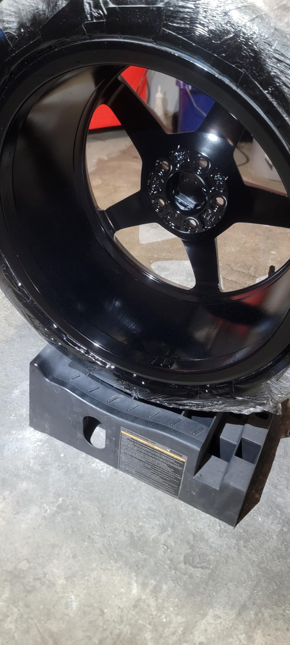 Restoration Shop Jet Black (Gloss) Acrylic Enamel Auto Paint - Quart Kit customer photo 2
