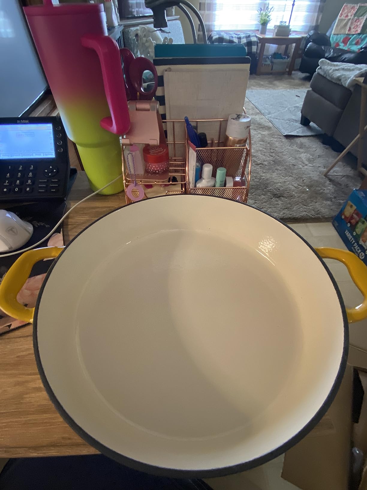 Tramontina Bestow Enameled Cast Iron 5.5-Qt Round Dutch Oven Pot with Lid | Great for Braising, Roasting and Bread Baking - Blue customer photo 2