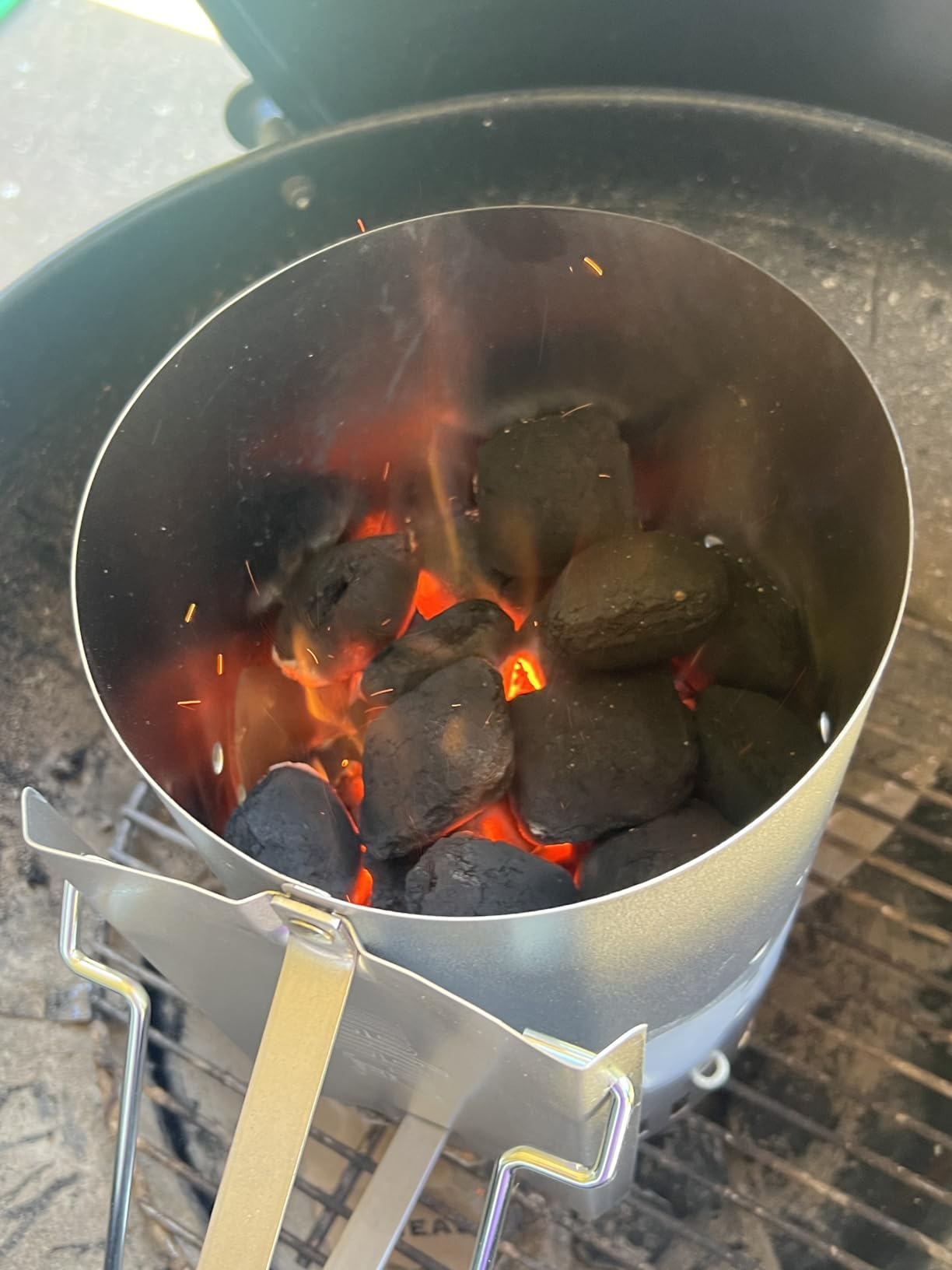 Weber Rapidfire Compact Chimney Starter - Charcoal Grill Accessory That Lights Coals in Under 15 Minutes, Ideal for Smaller Grills (Smokey Joe & Jumbo Joe) customer photo 2