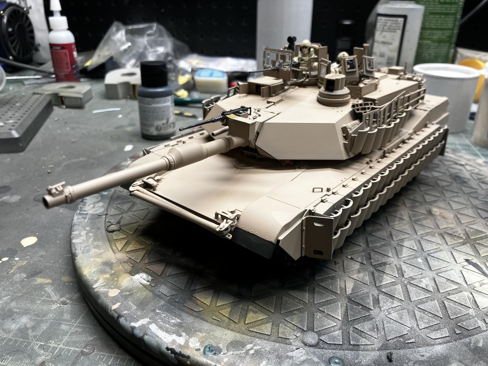 Tamiya Models M1A2 SEP Abrams Tusk II Model Kit (1/35 Scale) customer photo 1