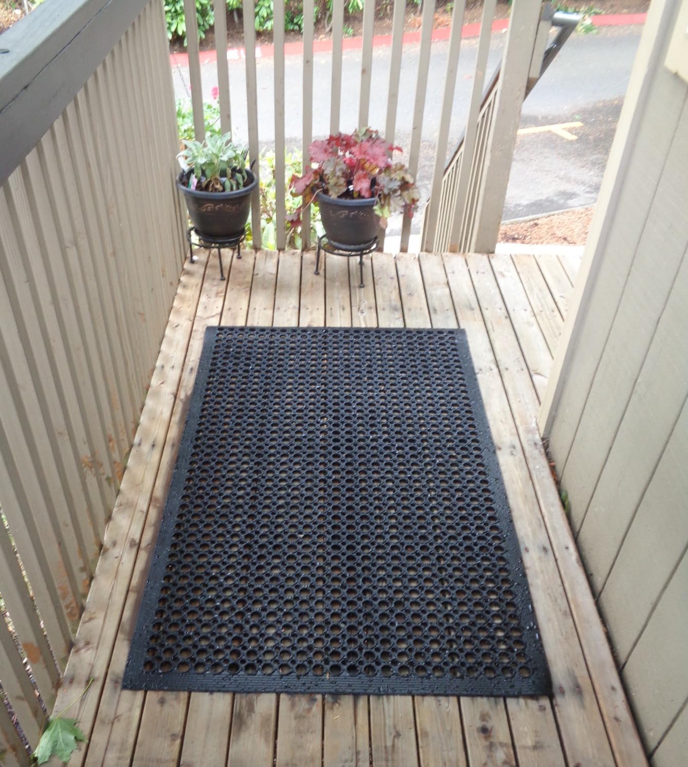 New Star Foodservice Commercial Grade Grease Resistant Anti-Fatigue Rubber Floor Mat, 36