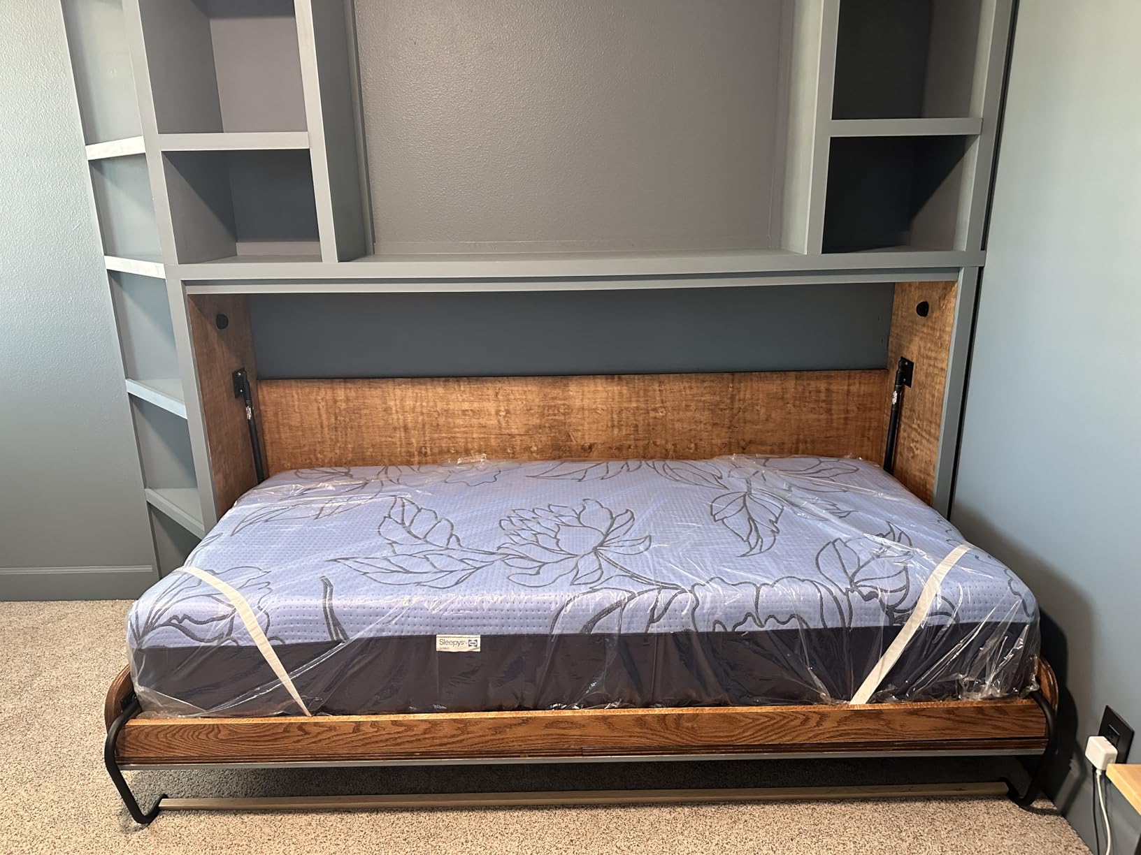 Twin Size Deluxe Murphy Bed Kit, Horizontal customer photo 1