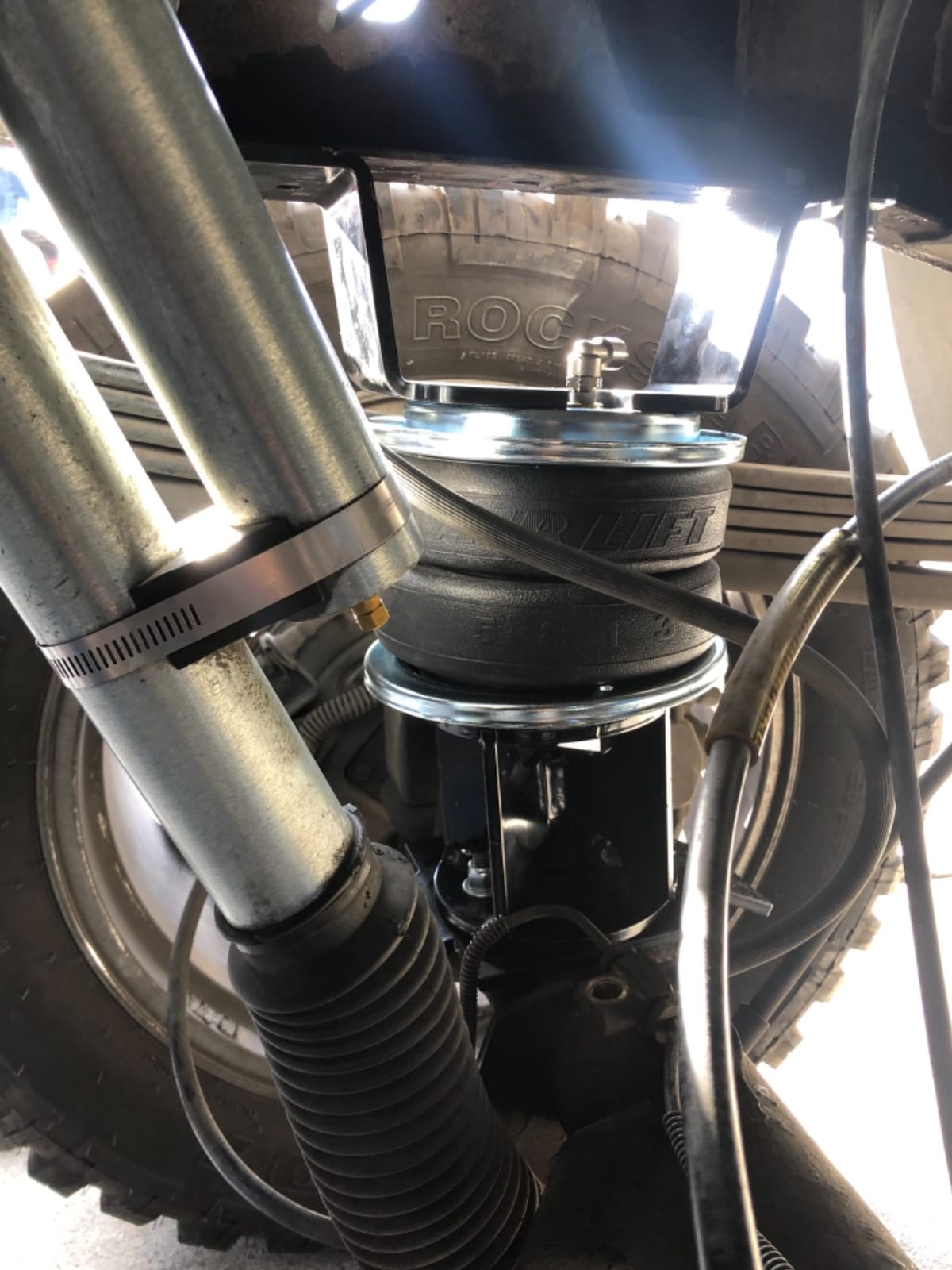 Air Lift 57204 LoadLifter 5000 Air Spring Suspension Kit customer photo 2