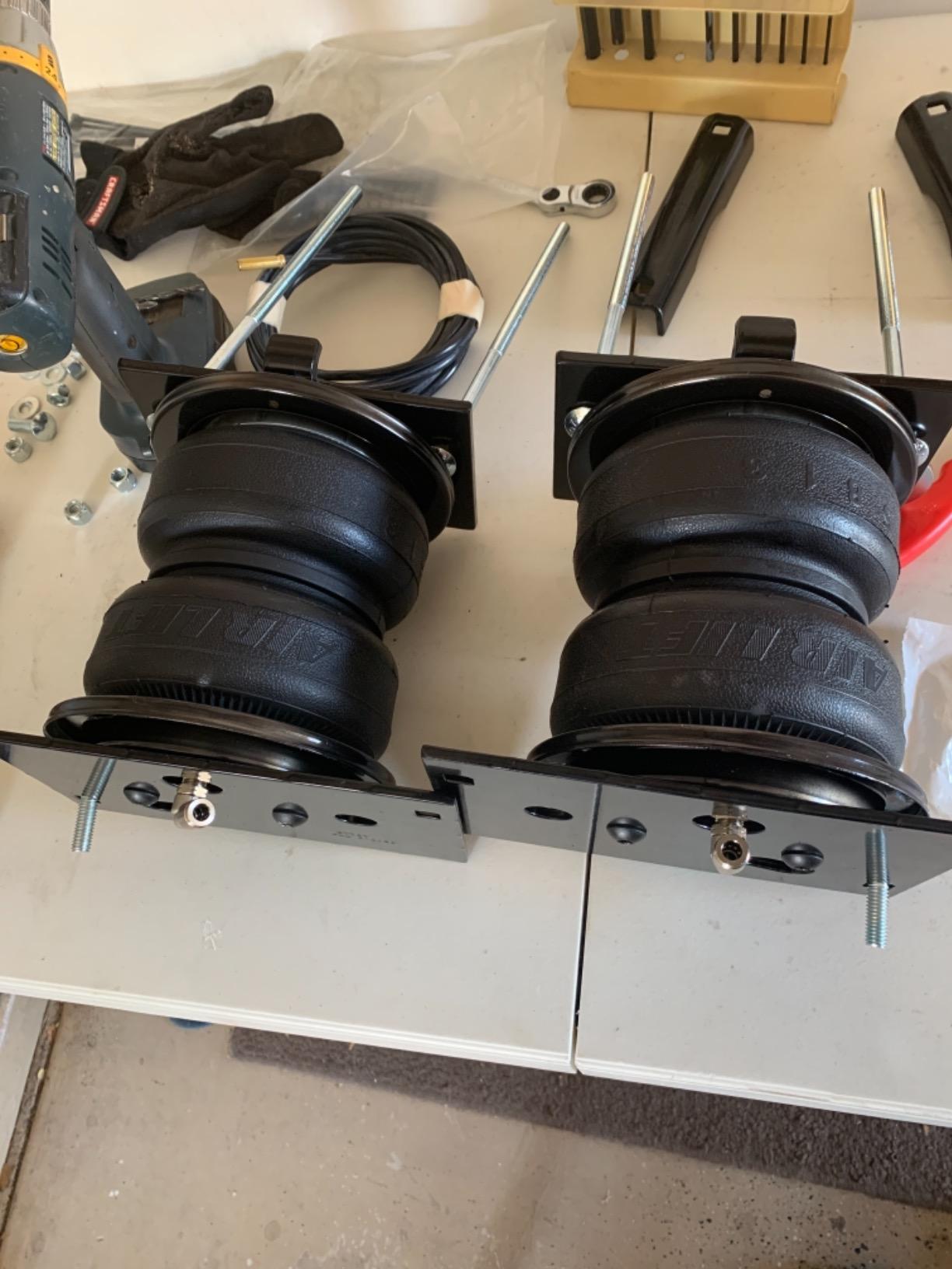Air Lift 57289 LoadLifter 5000 Air Spring Suspension Kit customer photo 2