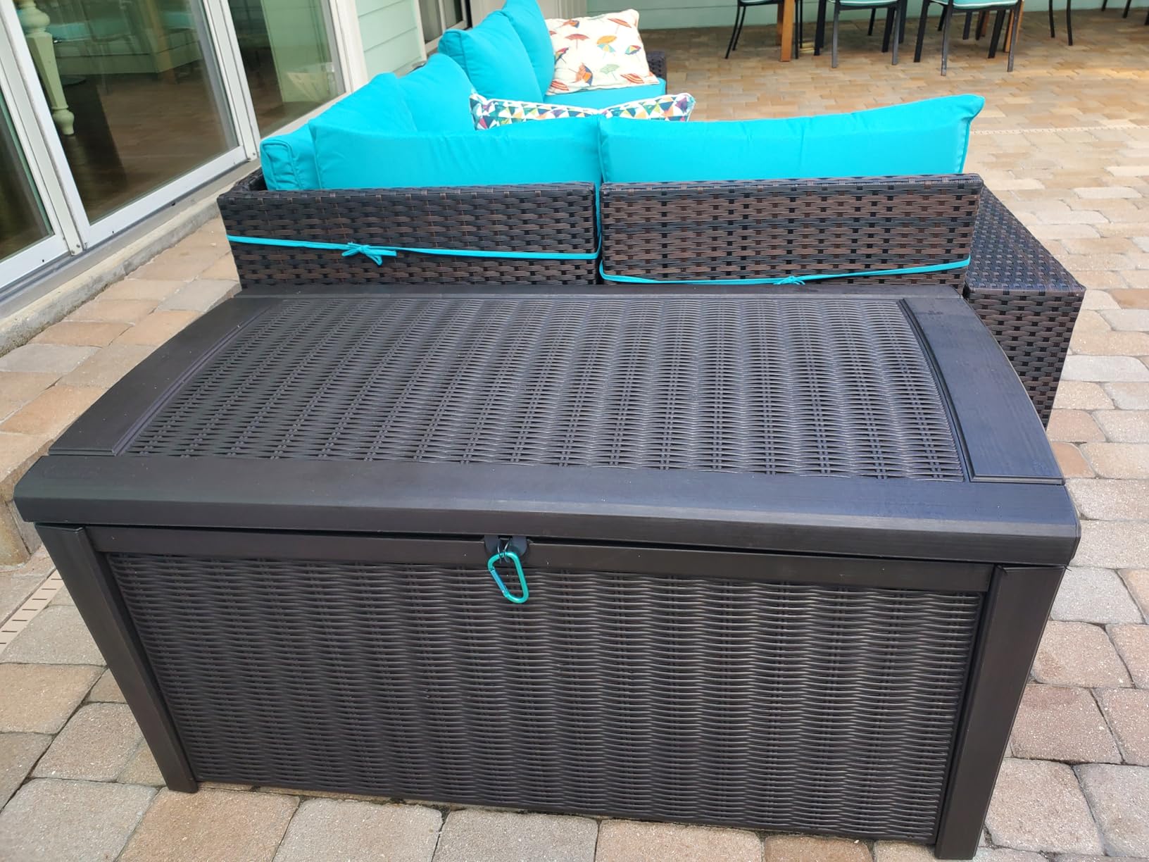 Keter Outdoor Storage Deck Box for Patio, Backyard & Garden, Borneo, 110 Gal, Grey - Lockable, Organizing, and Waterproof Plastic Container Bench customer photo 2