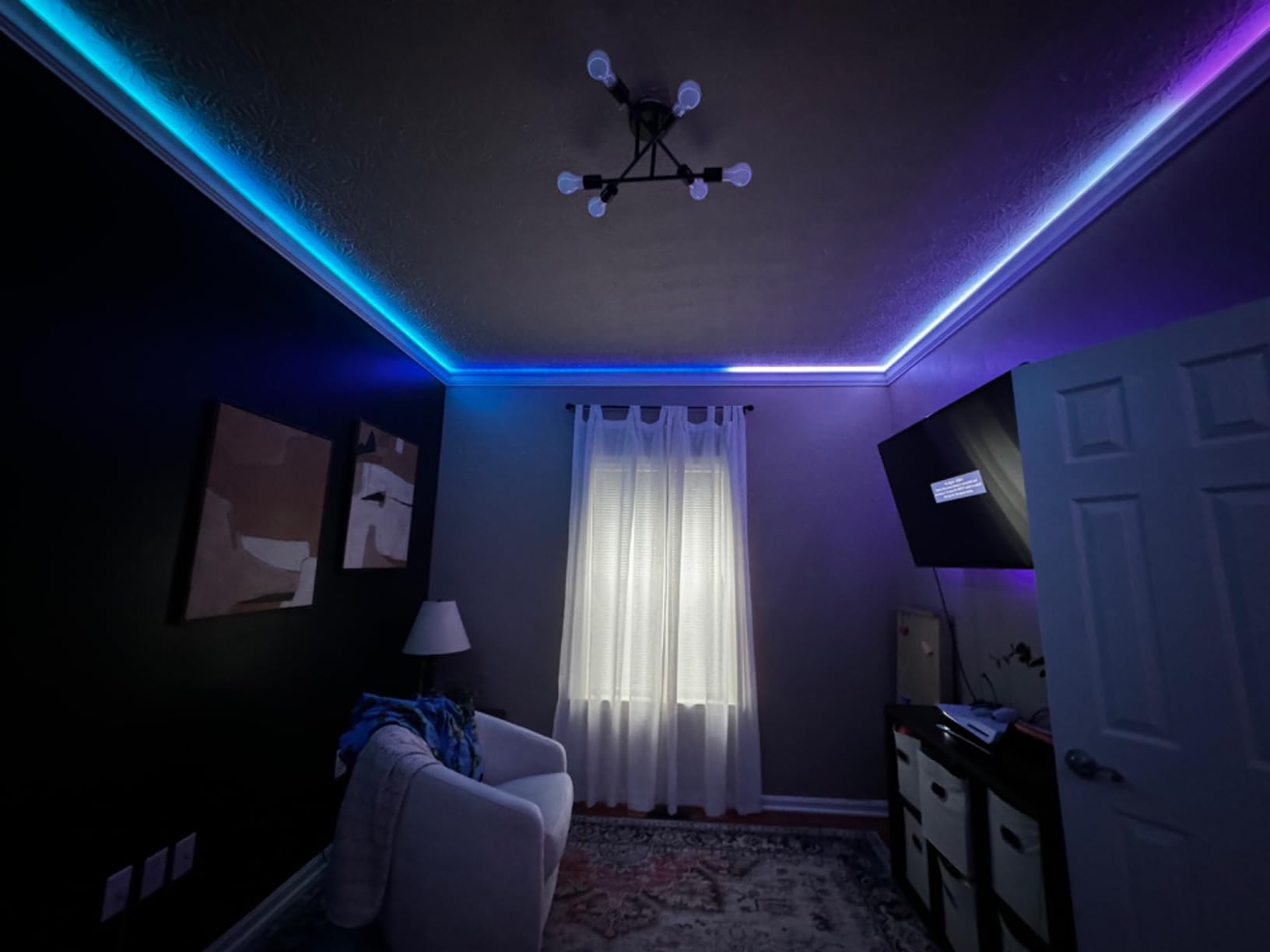 Creative Crown Bennett LED Foam Molding Kit, 64 Ft 3.5in, Precut Corners | Built-in LED channel. 4 inside, 1 outside corners included. No nailing, sanding, priming, or compound cuts. 6 styles customer photo 1