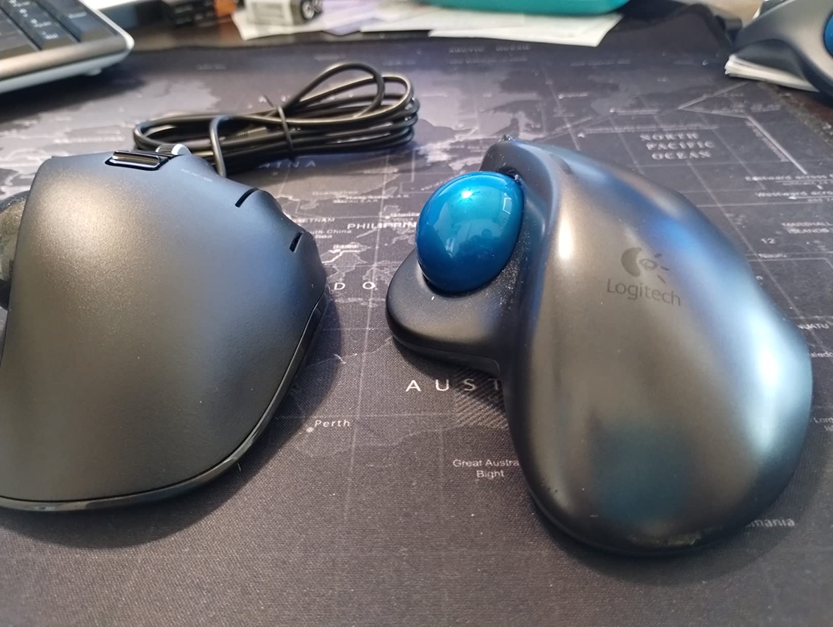 ELECOM EX-G Wired Trackball Mouse, Ergonomic, Thumb Control, Smooth Tracking Roller Ball, 6 Programmable Buttons, Tilt Scroll Computer Mice for PC Mac customer photo 2