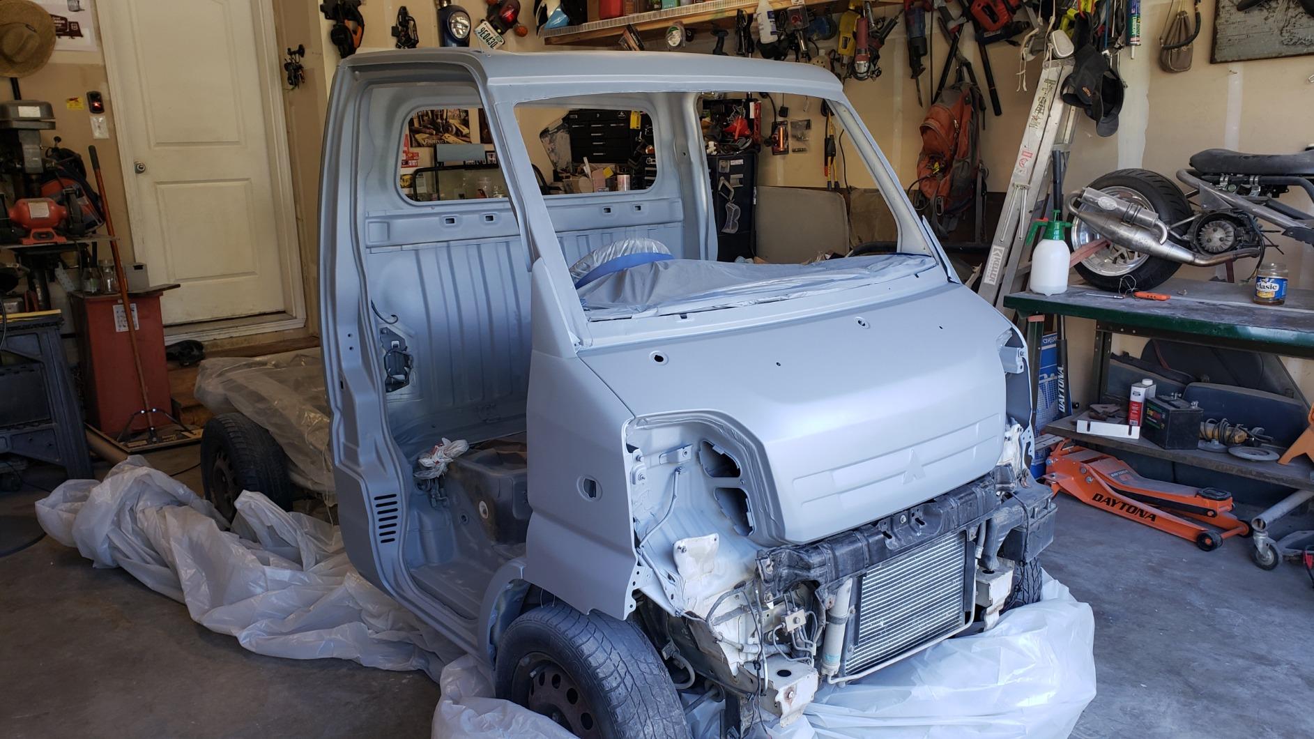 Speedokote Epoxy Fast Dry 2.1 Low VOC DTM Primer & Sealer Gray Gallon Kit, SMR-260G/261 customer photo 2