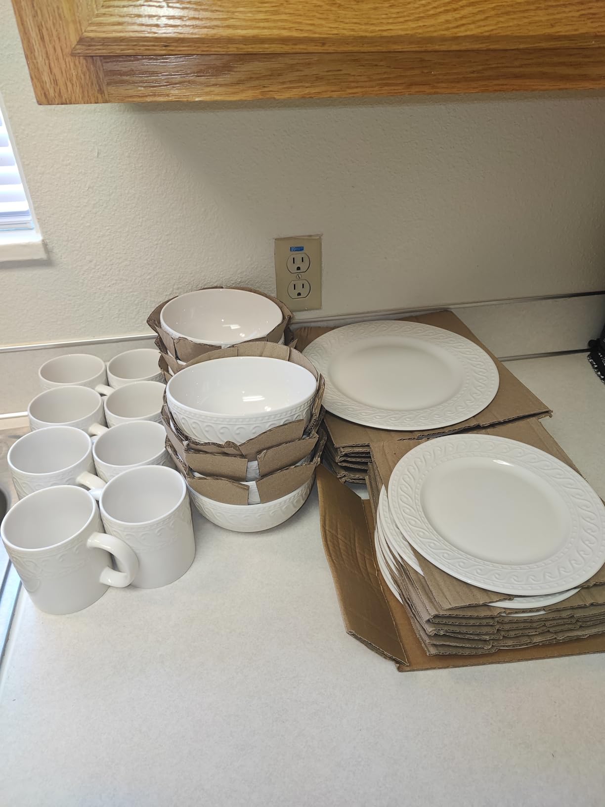 Pfaltzgraff Sylvia Dinnerware Set 32-Piece Service for 8 - White Porcelain Dinner Plates, Salad Plates, Soup Bowls and Mugs with Embossed Scrollwork customer photo 2