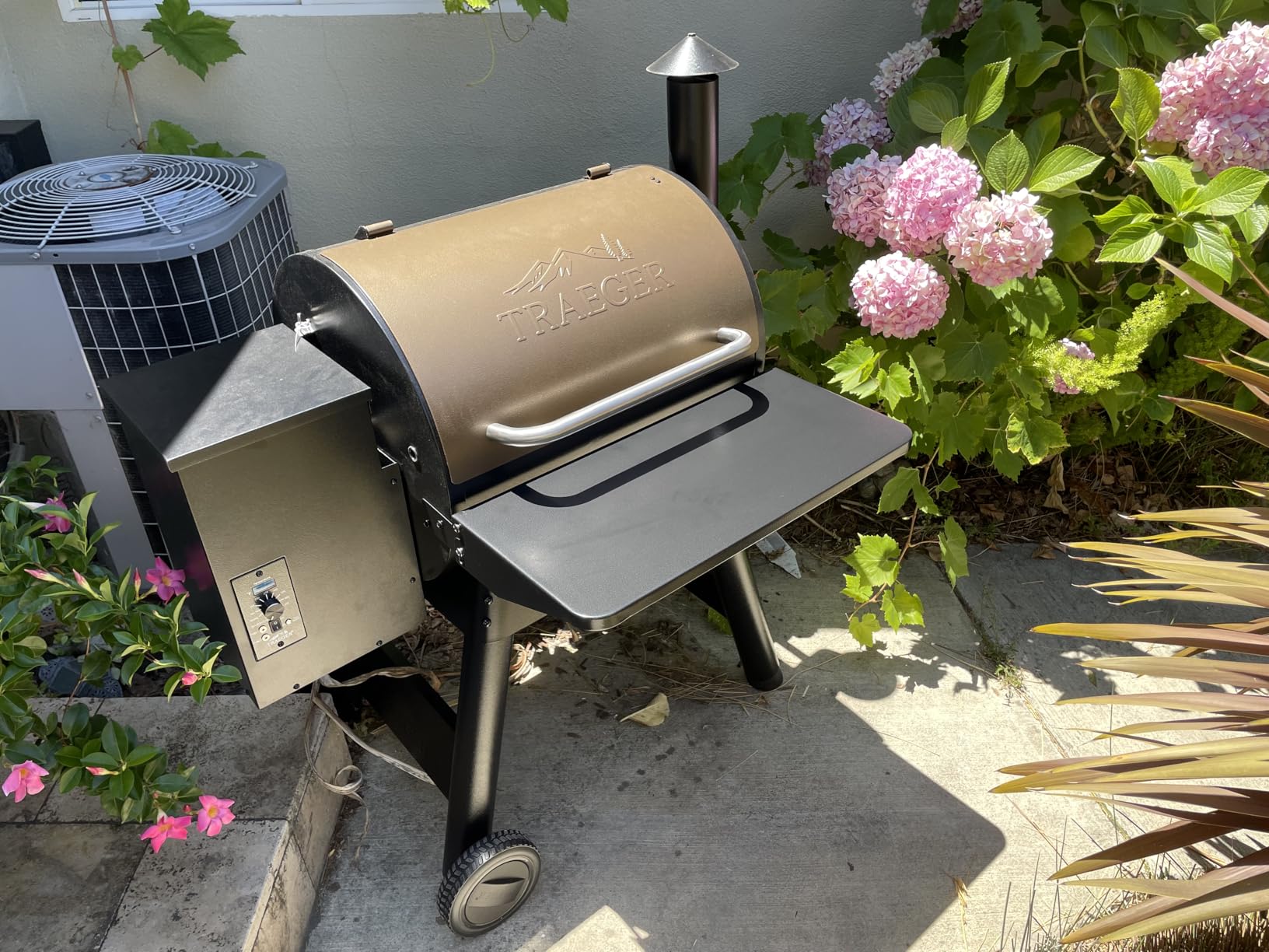 Traeger Grills BAC362 Folding Front Shelf - Steel Grill Accessory for Pro 22, Pro 575, and Ironwood 650 customer photo 2
