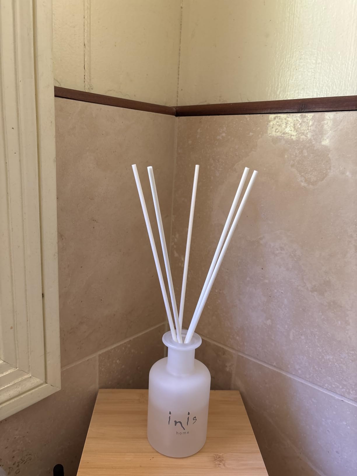 Inis the Energy of the Sea - Reed Diffuser Set with Fragrance Oil | Glass Bottle and Fibre Reeds, Clean Ocean Fresh Aquatic Home Fragrance for Living Room, Bathroom and Bedroom customer photo 1