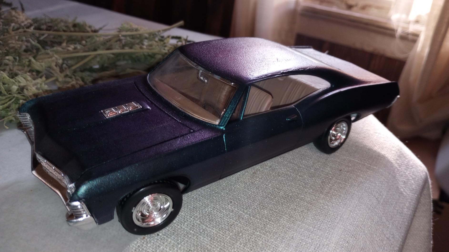 AMT 981 1967 Chevrolet Impala SS 1:25 Scale Plastic Model Kit - Requires Assembly customer photo 1