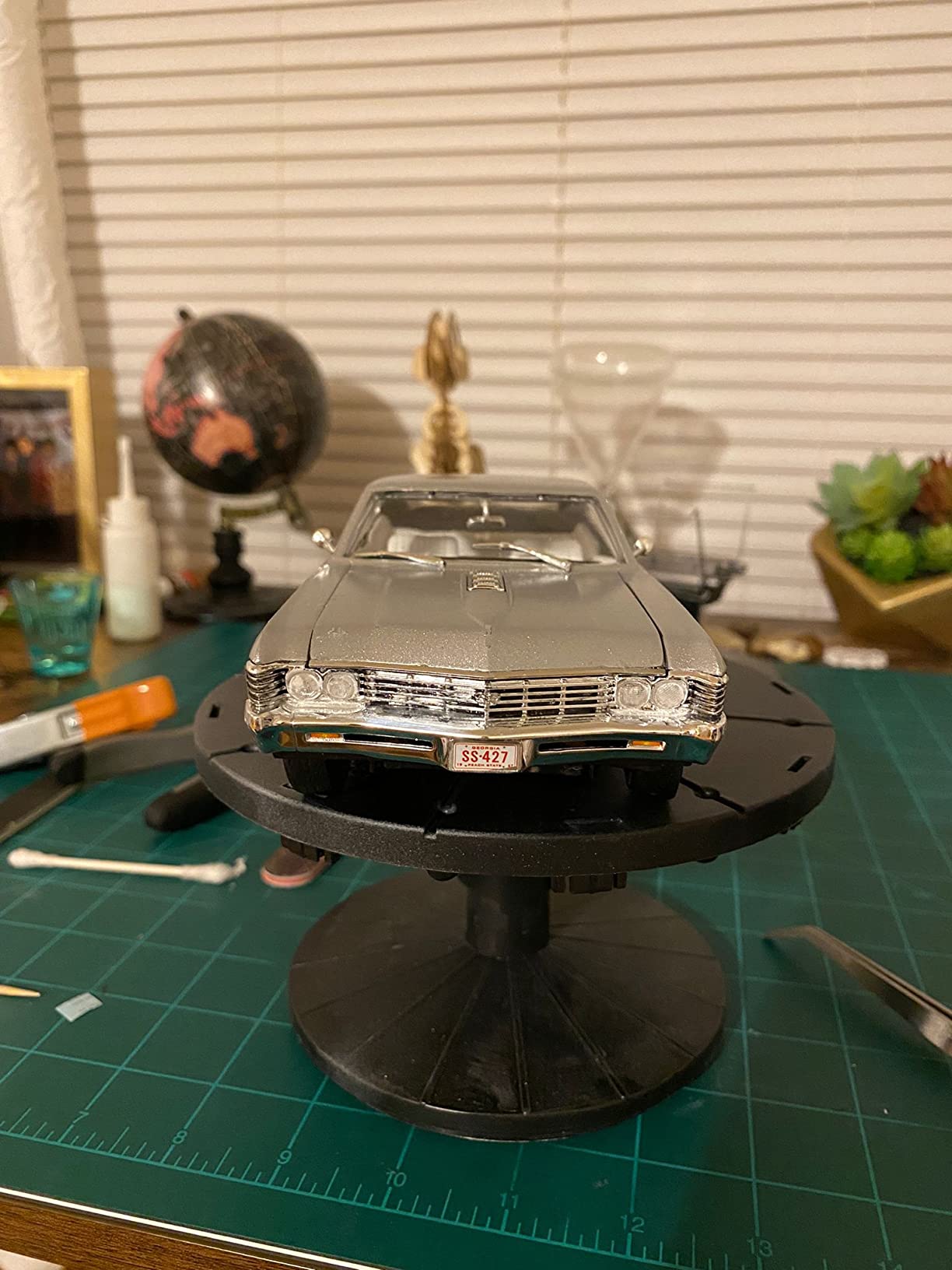 AMT 981 1967 Chevrolet Impala SS 1:25 Scale Plastic Model Kit - Requires Assembly customer photo 2