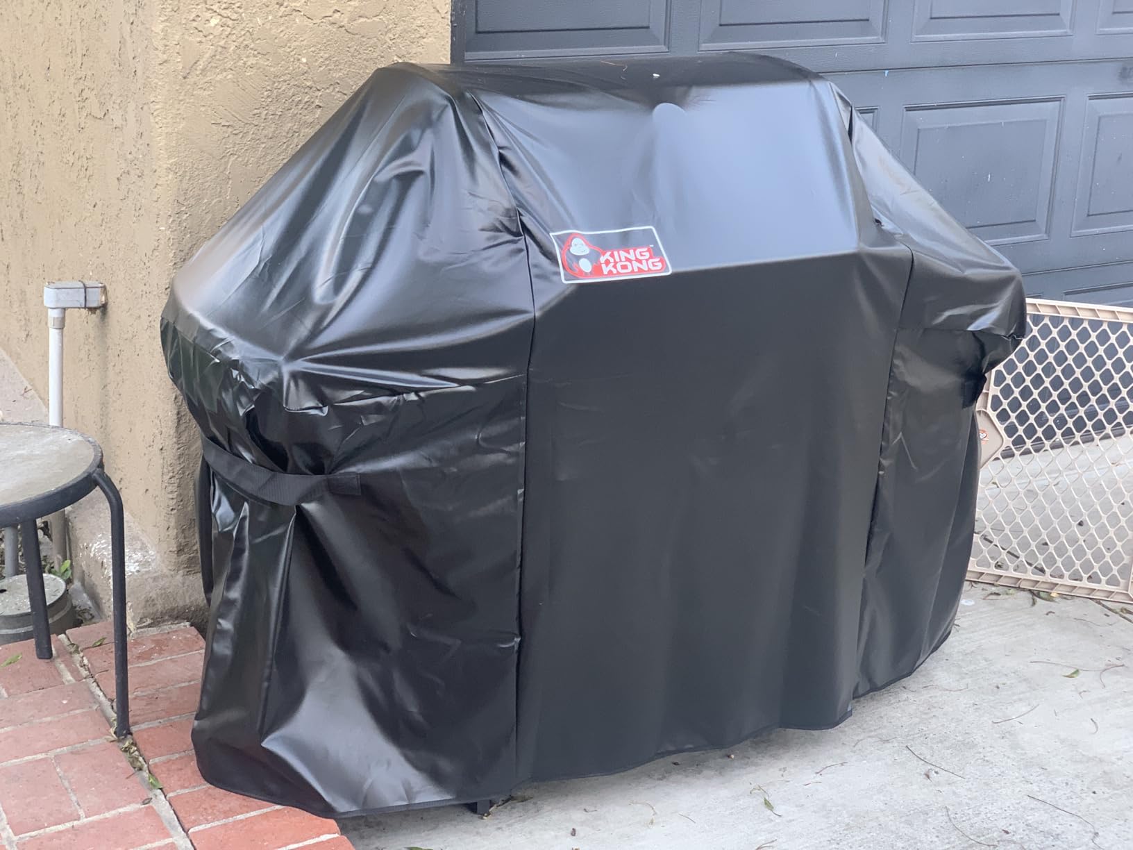 Kingkong Gas Grill Cover | Fits Weber Genesis E & S Series, Char-Broil 4 Burner | Includes Grill Brush, Tongs & Thermometer customer photo 2