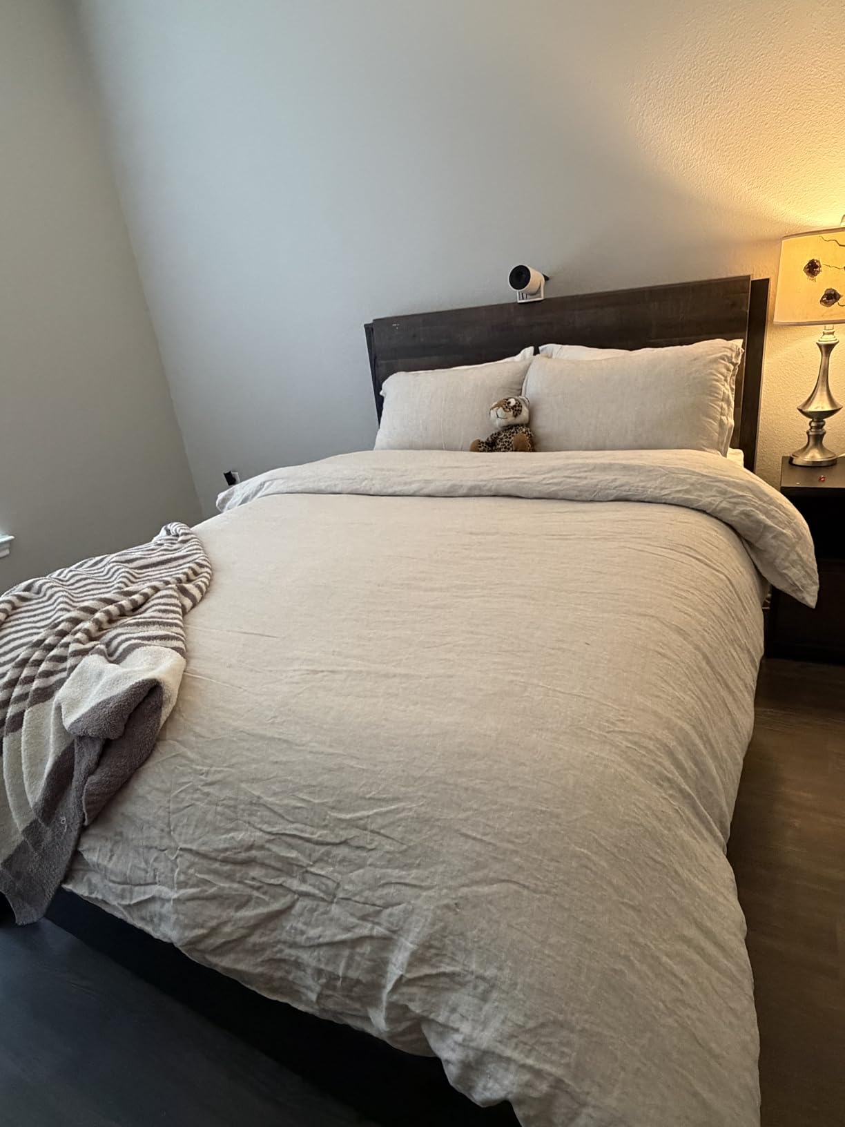 Simple&Opulence 100% Linen Duvet Cover Set 3pcs Basic Style Natural French Washed Flax Solid Color Soft Breathable Farmhouse Bedding with Button Closure - Linen, Queen customer photo 1