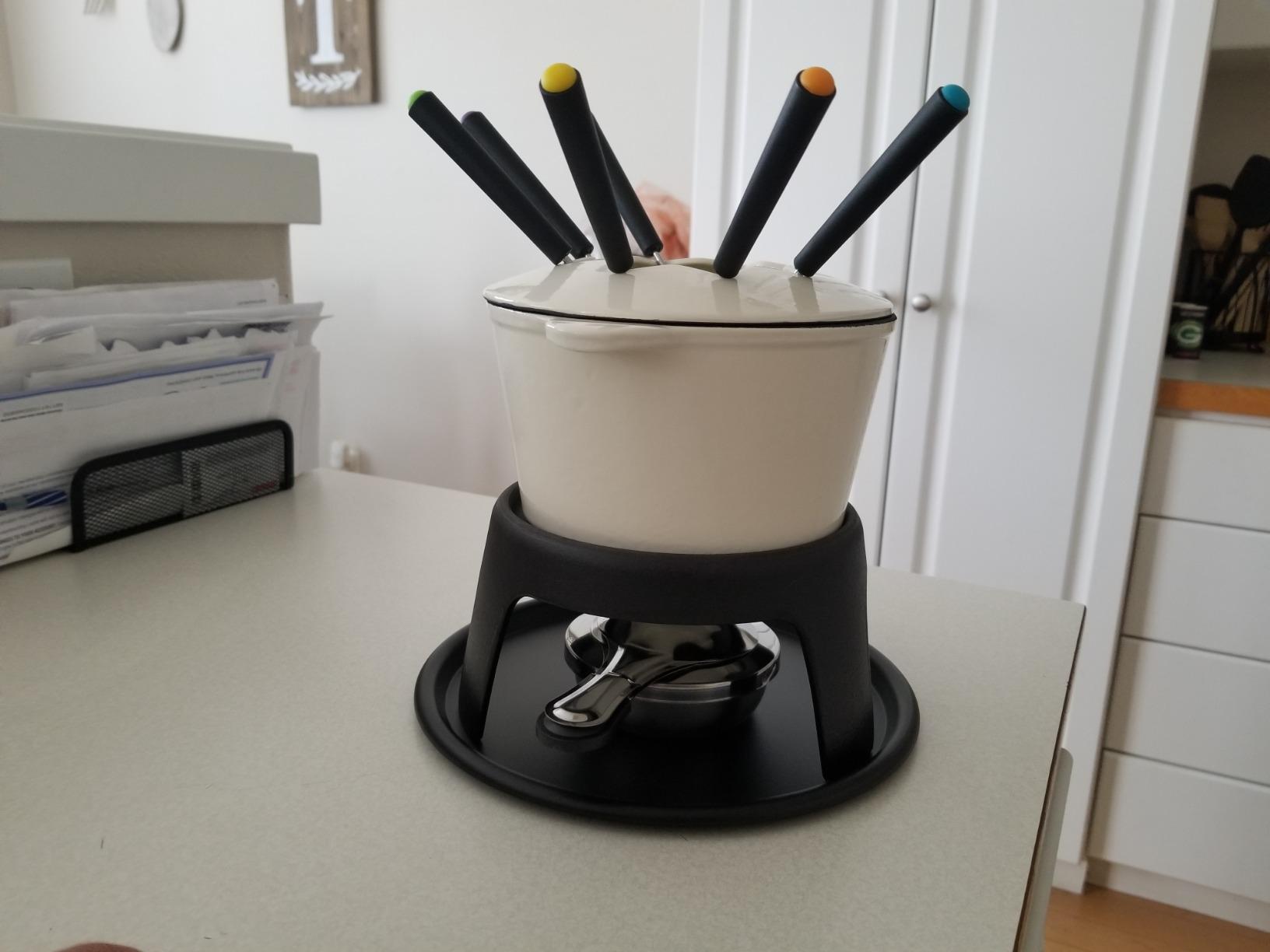 Artestia Cast Iron Fondue Pot Set for Chocolate Cheese | Swiss Fondue Set for Meat with 6 Fondue Forks, Cheese Camping Fondue Set Serve 6 Persons(White) customer photo 1