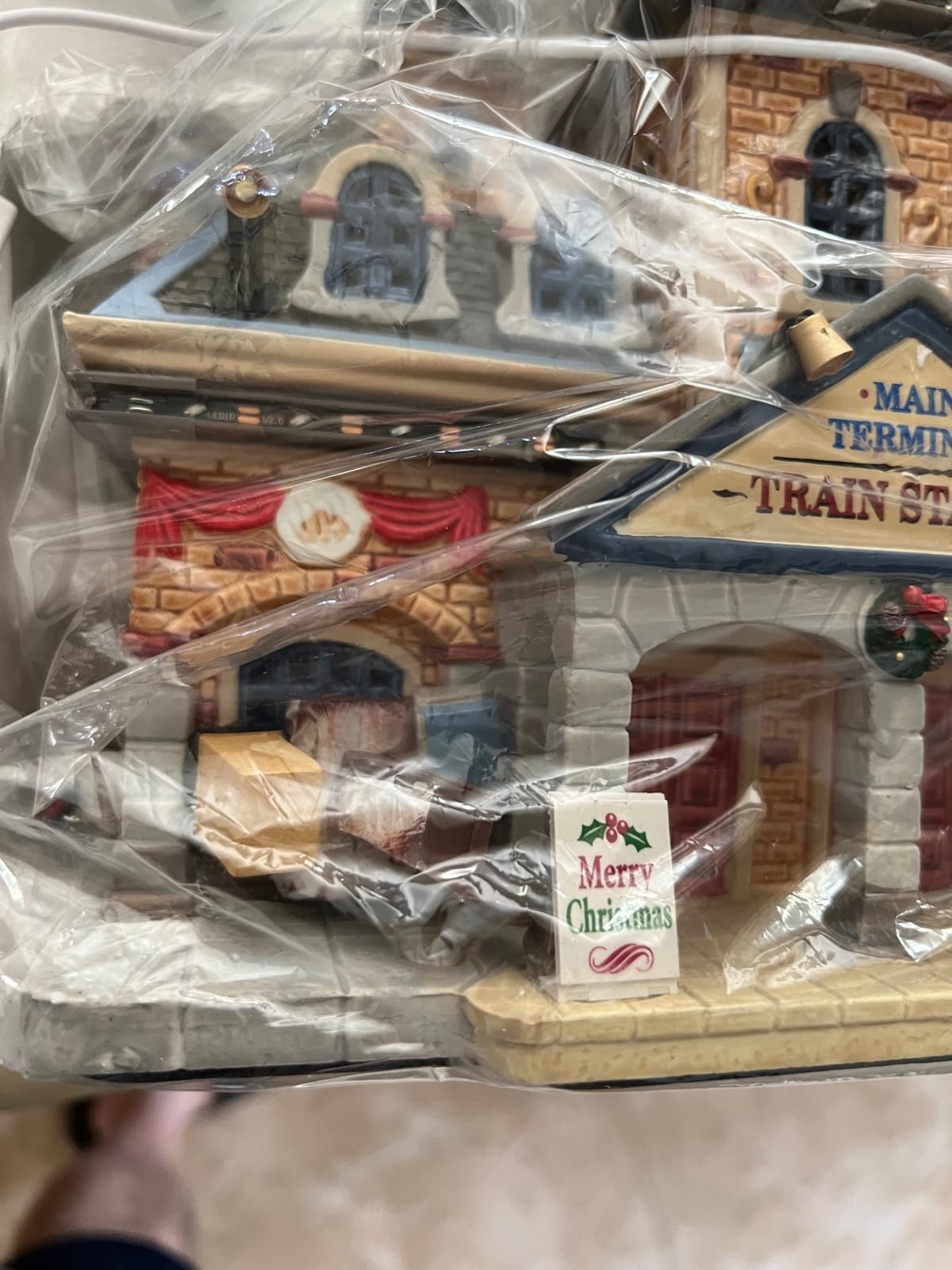 Lemax Village Collection, Main Terminal Train Station #75194 customer photo 1