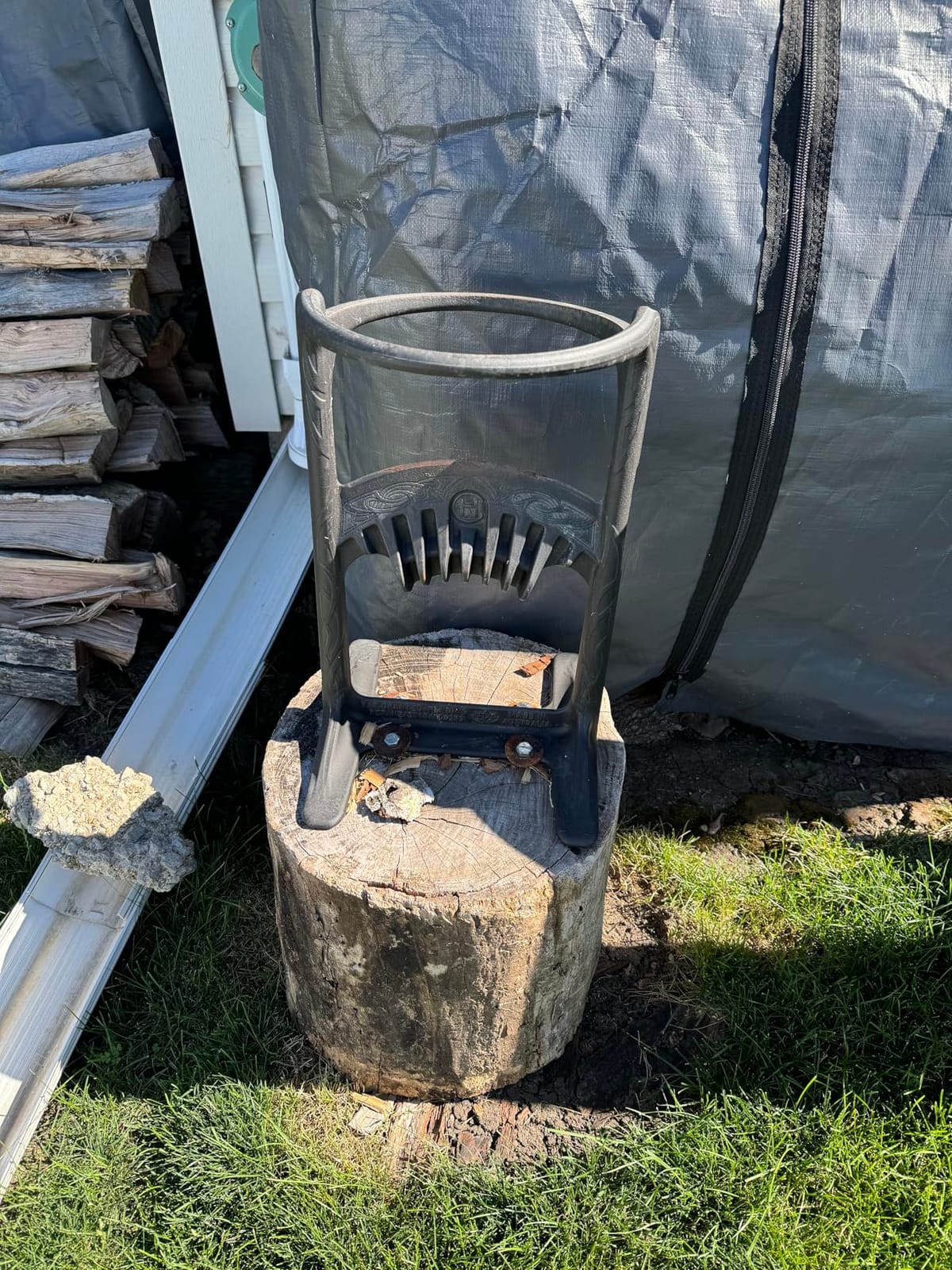 Kindling Cracker Original Firewood Kindling Splitter (9 Inches Top Ring) | Cast iron construction, Fixed splitting blade, Protective frame, No axe swing required, Australian made customer photo 1