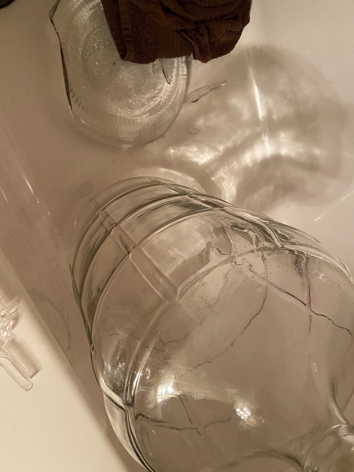 Italian 6 Gallon Carboy | Clear Glass Fermenter for Wine and Beer | Reusable 6 Gallon Glass Carboy for home brewing, kombucha and storage | opening fits a #7 stopper - sold separately customer photo 2