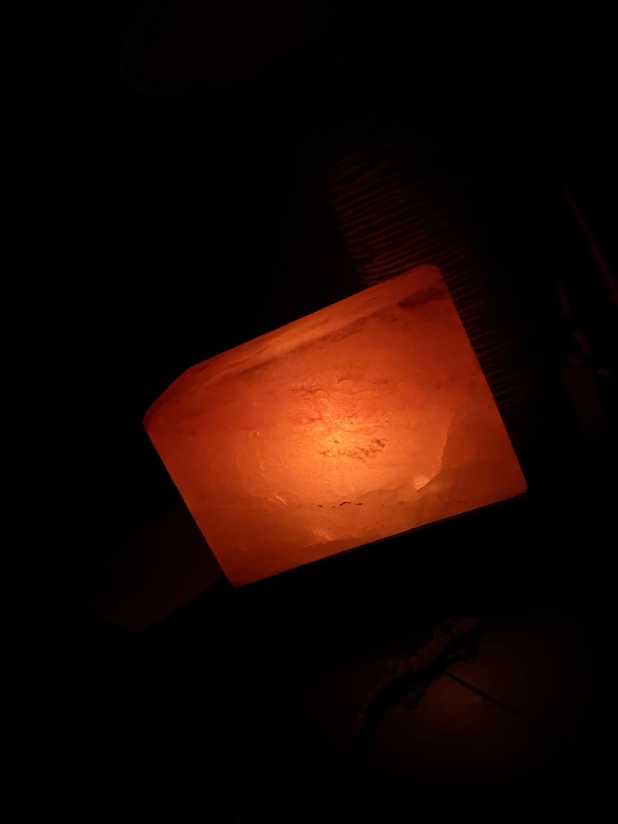 d'aplomb Natural Himalayan Salt Lamp;Hand-Carved Modern Rectangle Rare Pink customer photo 2