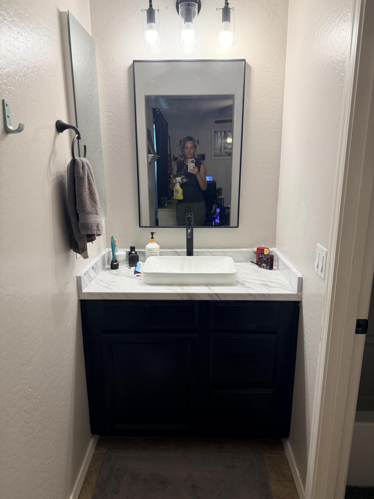 Lordear White Bathroom Sink 24