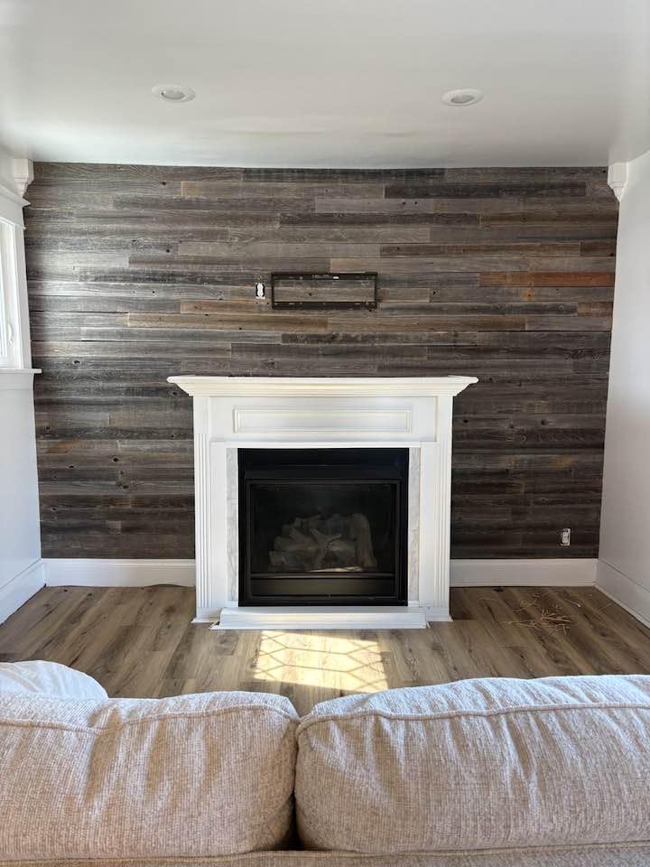Rockin' Wood Real Wood Nail Up Application Rustic Reclaimed Naturally Weathered Barn Wood Accent Paneling Board Planks for Home Walls (46 Square feet) customer photo 2