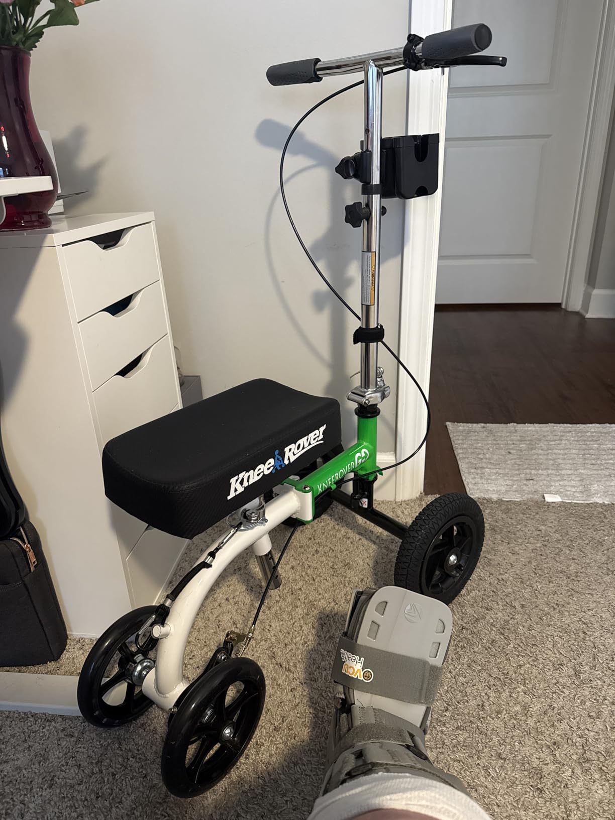 KneeRover GO Hybrid Knee Scooter for Adults, Green | Most Compact, All Terrain, Heavy Duty, For Foot Surgery & Broken Ankle Injuries, Knee Crutch Alternative customer photo 1